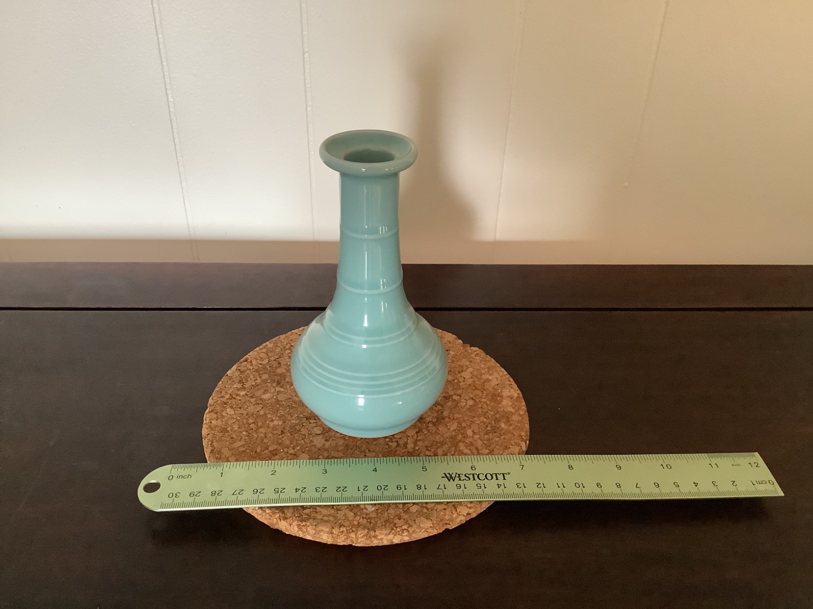 Vintage Chinese Celadon Glazed Porcelain Vase – Long Neck, Flared Rim Vintage Chinese Celadon Glazed Porcelain Vase – Long Neck, Flared Rim