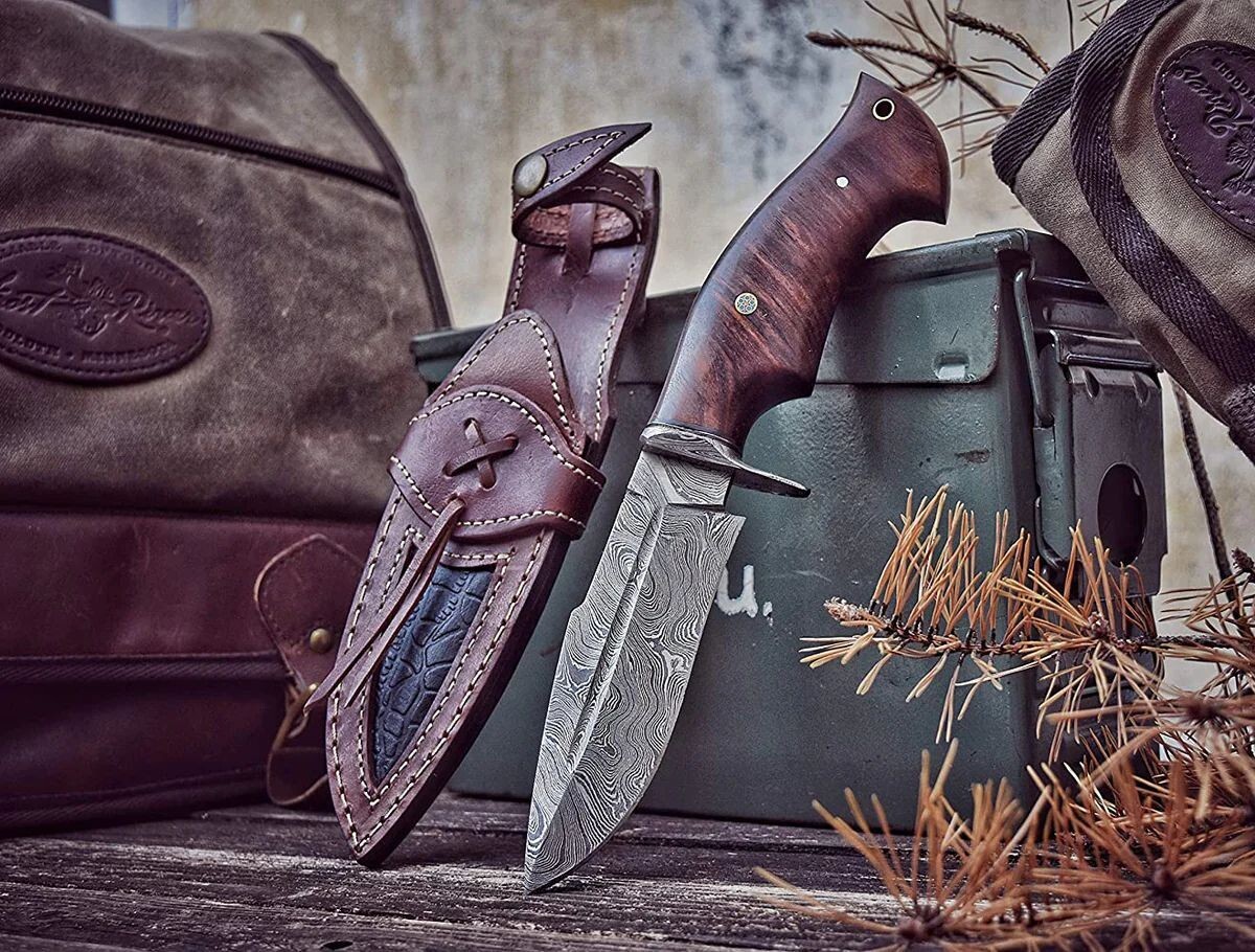Custom Handmade Damascus Steel Bowie Hunting Knife Rose Wood Handle W/ Sheath Custom Handmade Damascus Steel Bowie Hunting Knife Rose Wood Handle W/ Sheath