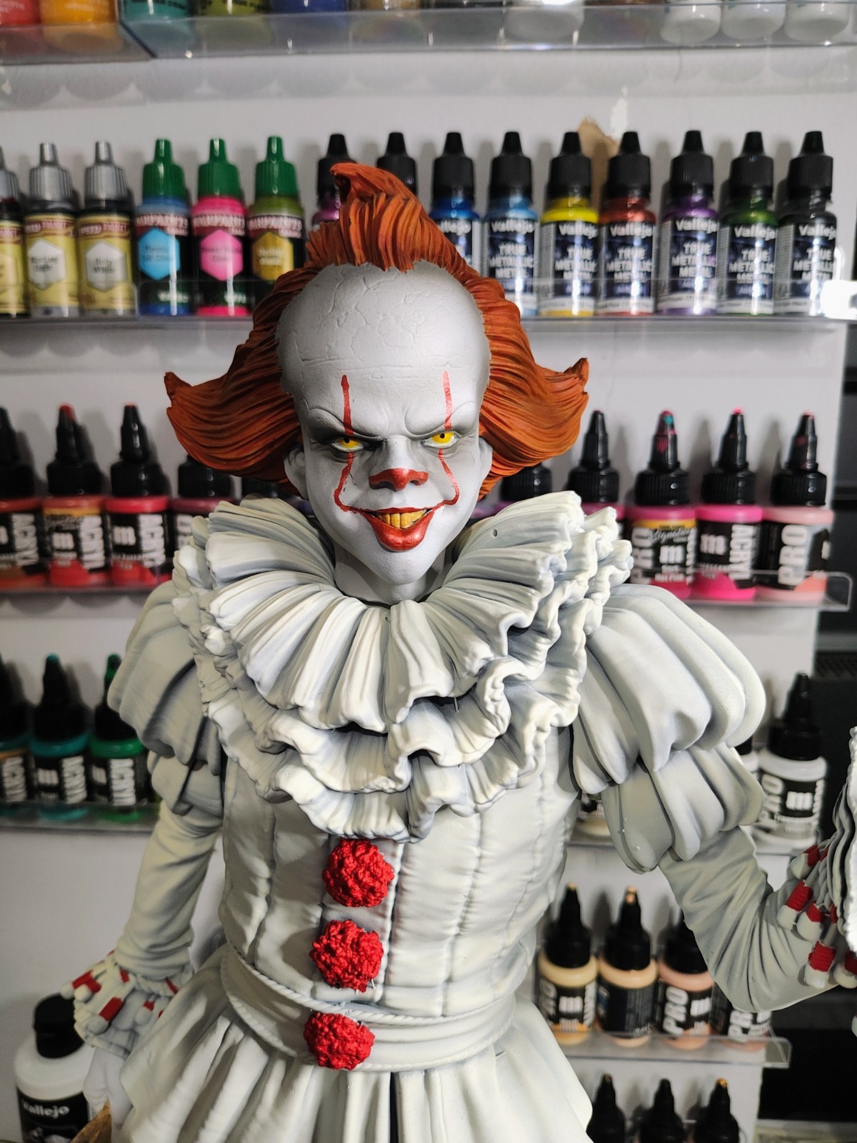 Pennywise IT 1/4 Handpainted 3d Printed Pennywise IT 1/4 Handpainted 3d Printed