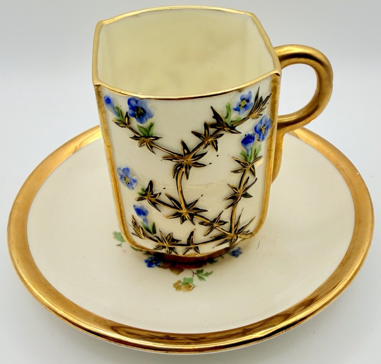 Antique Royal Worcester Japanesque Aesthetic Demitasse Cup & Mismatched Saucer Antique Royal Worcester Japanesque Aesthetic Demitasse Cup & Mismatched Saucer