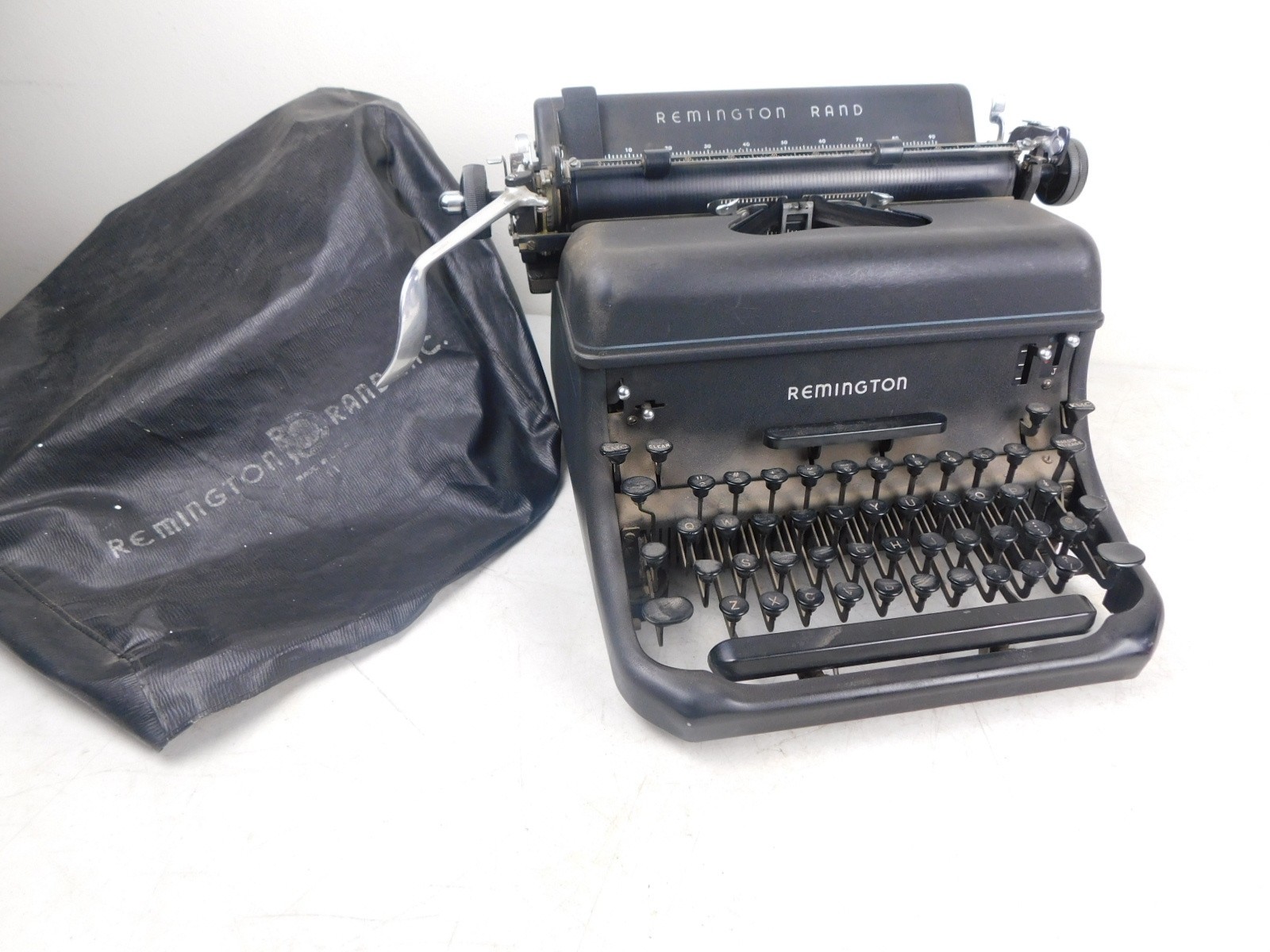 Antique 1948 Remington Rand KMC Black Matte Typewriter Orig Cover Works Perfect Antique 1948 Remington Rand KMC Black Matte Typewriter Orig Cover Works Perfect