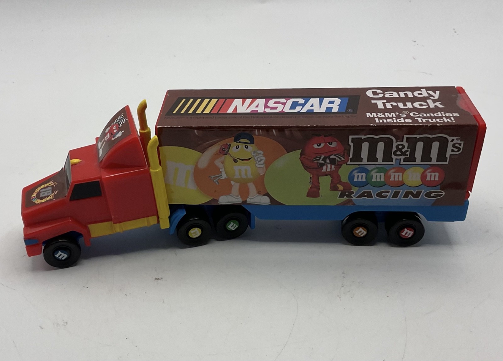 2008 M&M’s Kyle Busch #18 NASCAR Candy Truck by Candyrific 2008 M&M’s Kyle Busch #18 NASCAR Candy Truck by Candyrific