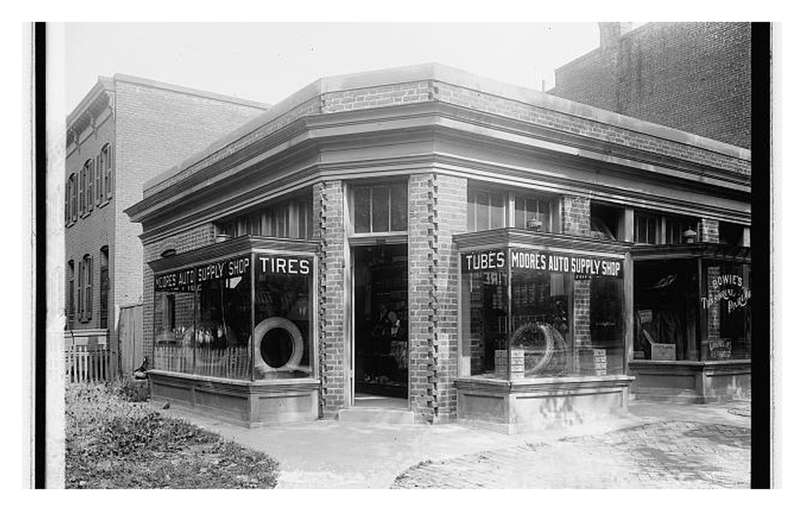 Washington D.C. Moore's Auto Supply Standard Postcard Washington D.C. Moore's Auto Supply Standard Postcard