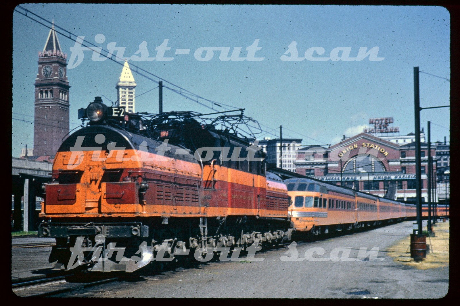 R DUPLICATE SLIDE - Milwaukee Road MILW E-2 Bi-Polar Electric Pass Scene Seattle R DUPLICATE SLIDE - Milwaukee Road MILW E-2 Bi-Polar Electric Pass Scene Seattle