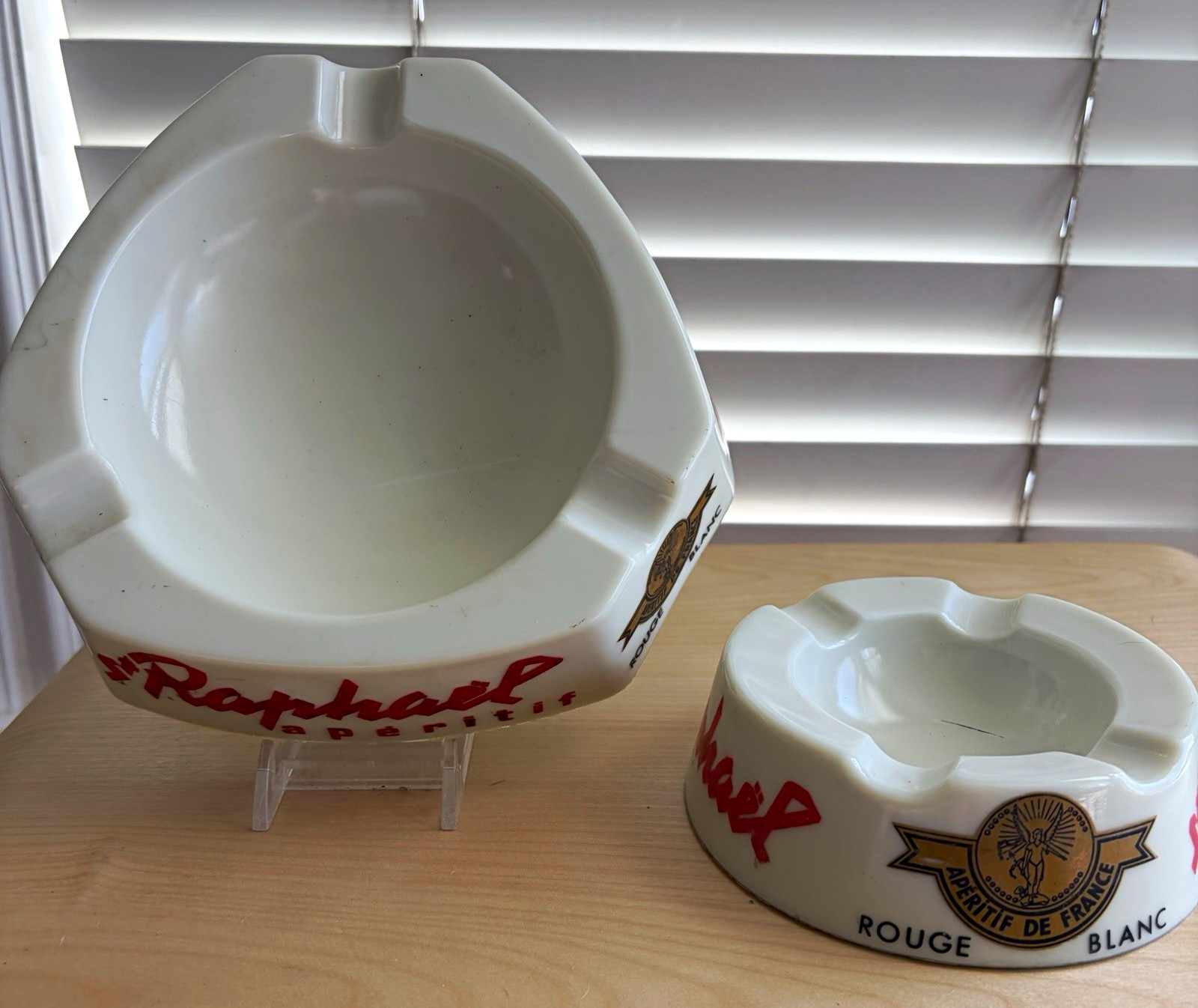 Vintage French St Raphael Aperitif Advertising Ashtray Small 4.5 inches Paris