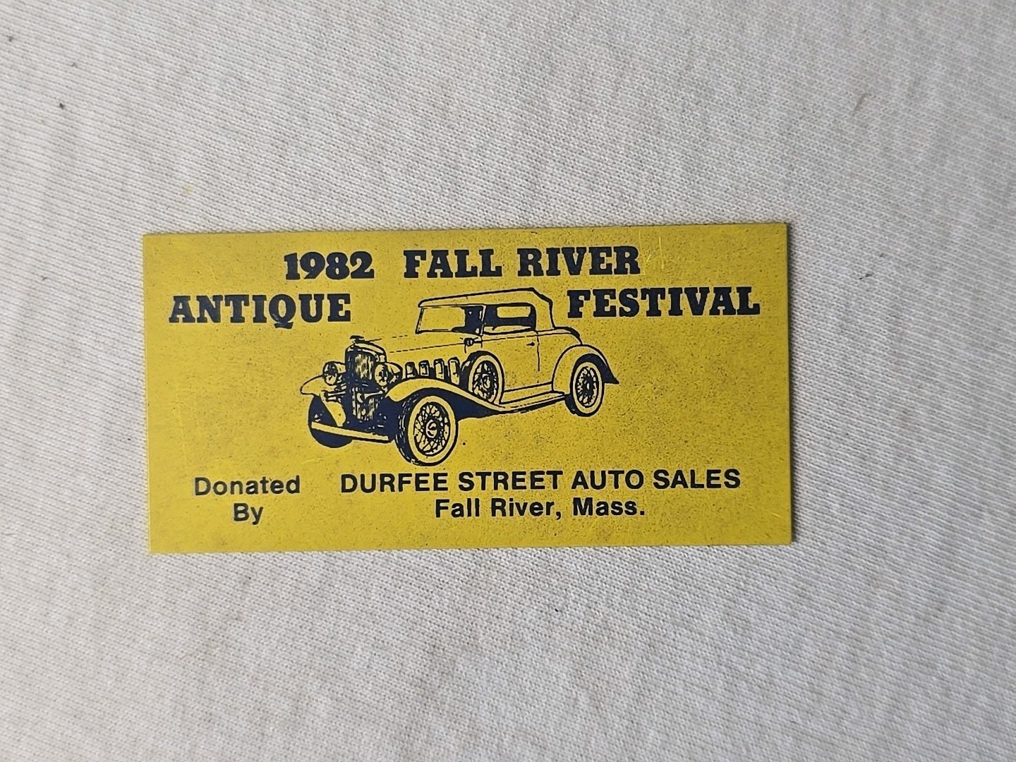 VINTAGE 1982 FALL RIVER MASS ANTIQUE FESTIVAL CAR SHOW MEET DASHBOARD PLATE VINTAGE 1982 FALL RIVER MASS ANTIQUE FESTIVAL CAR SHOW MEET DASHBOARD PLATE