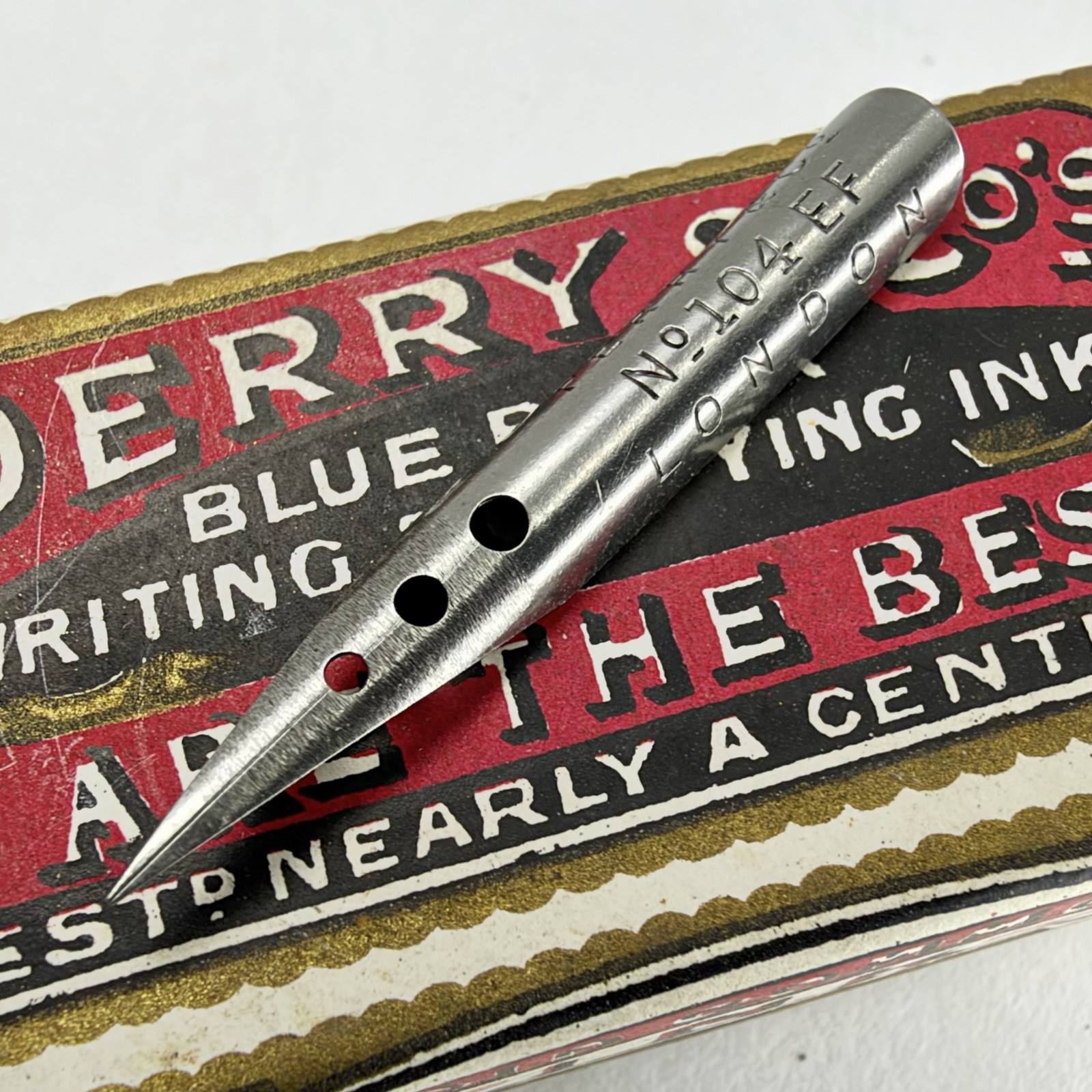Perry & Co. No. 104 EF  Dip Pen Nib Antique Calligraphy Plume Super Flexy