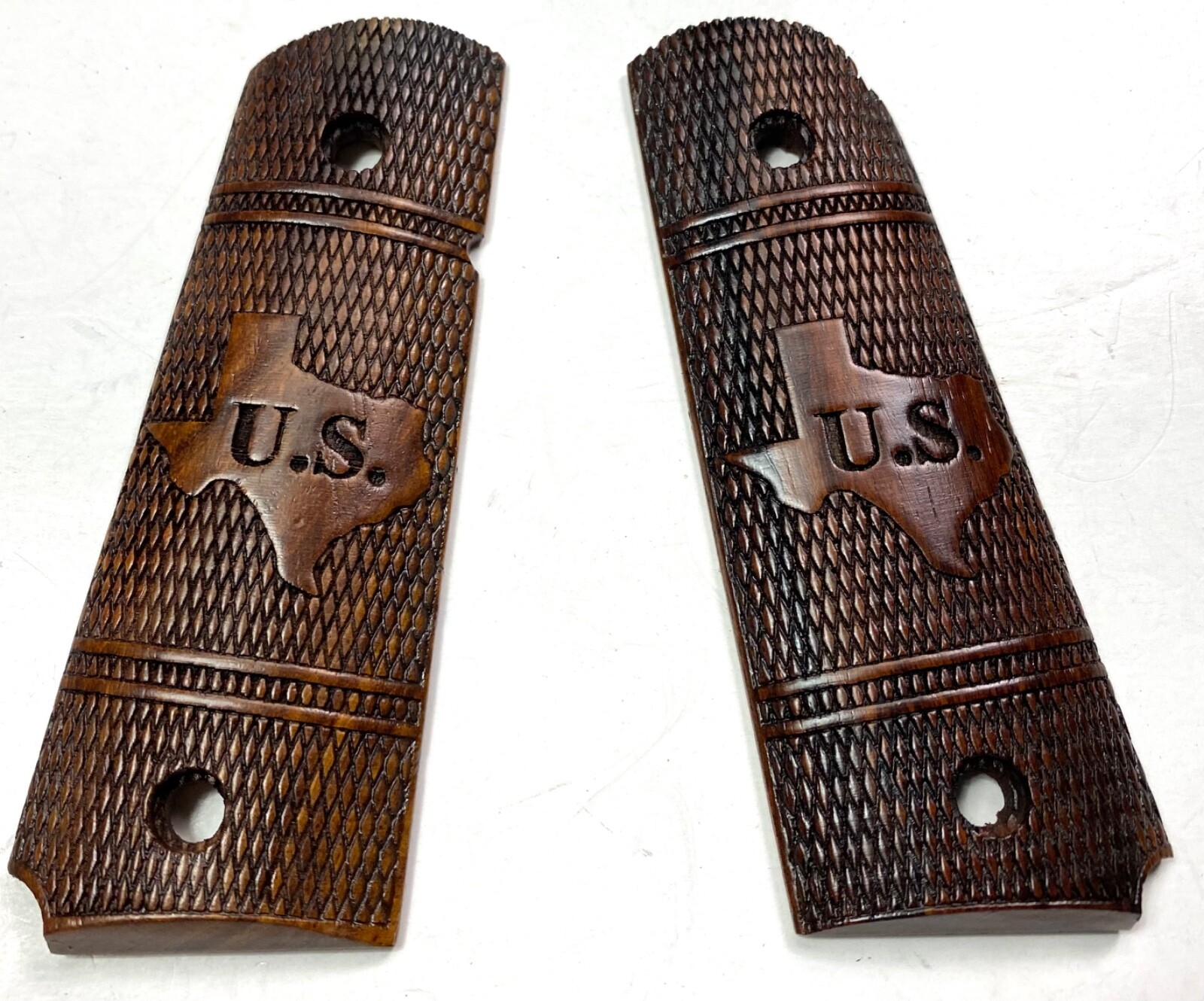 WWII WWI US ARMY COLT M1911 M1911A1 .45 WOODEN PISTOL GRIPS-TEXAS STATE DESIGN WWII WWI US ARMY COLT M1911 M1911A1 .45 WOODEN PISTOL GRIPS-TEXAS STATE DESIGN