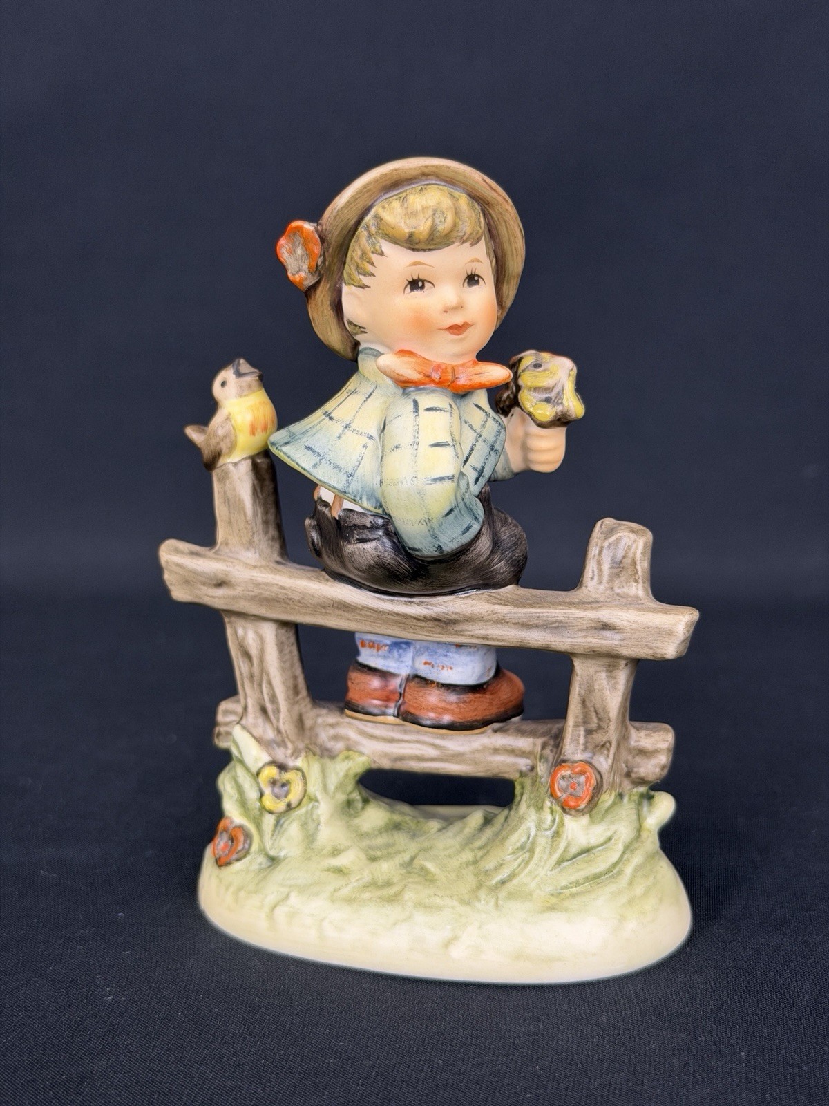 Goebel Hummel Where Are You 427 3/0 No Crazing Mint 