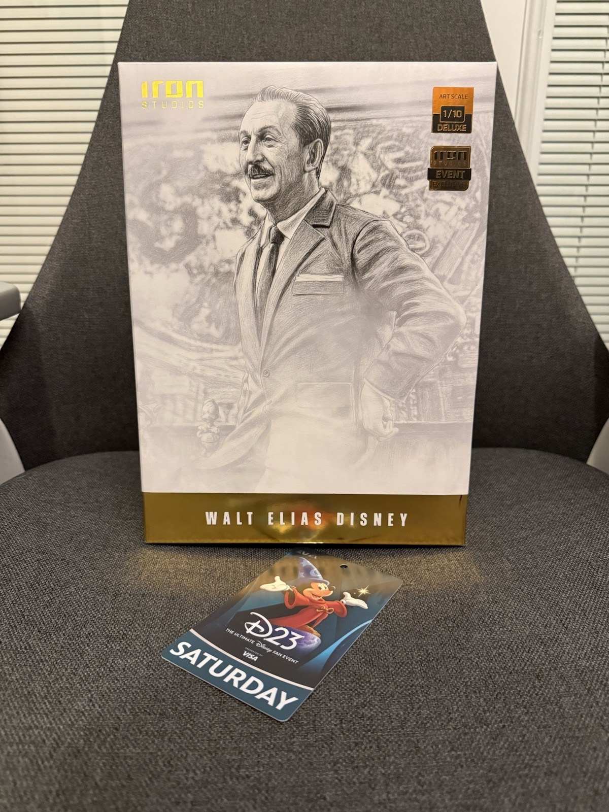 2026 D23 Iron Studios Walt Disney Deluxe 1/10 Scale Statue /500 (ON HAND) 2026 D23 Iron Studios Walt Disney Deluxe 1/10 Scale Statue /500 (ON HAND)
