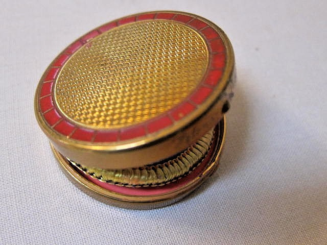 đź’„ VTG Helena Rubinstein Valaze Rouge Compact ~Chinese Red ~Script Branding 1930 đź’„ VTG Helena Rubinstein Valaze Rouge Compact ~Chinese Red ~Script Branding 1930