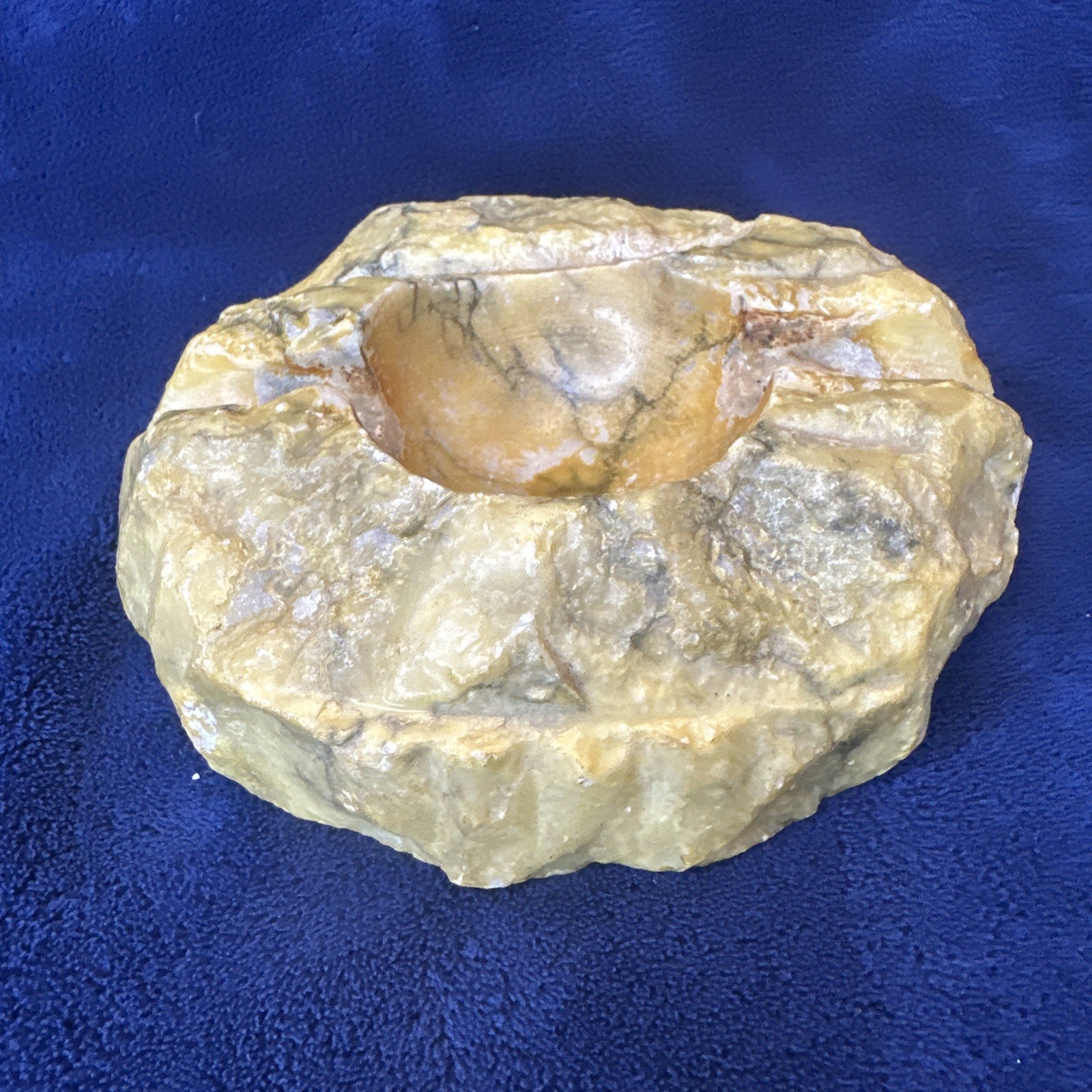 Vintage Italian Yellow Alabaster Stone Ashtray Raw Edge Handcrafted In Italy Vintage Italian Yellow Alabaster Stone Ashtray Raw Edge Handcrafted In Italy