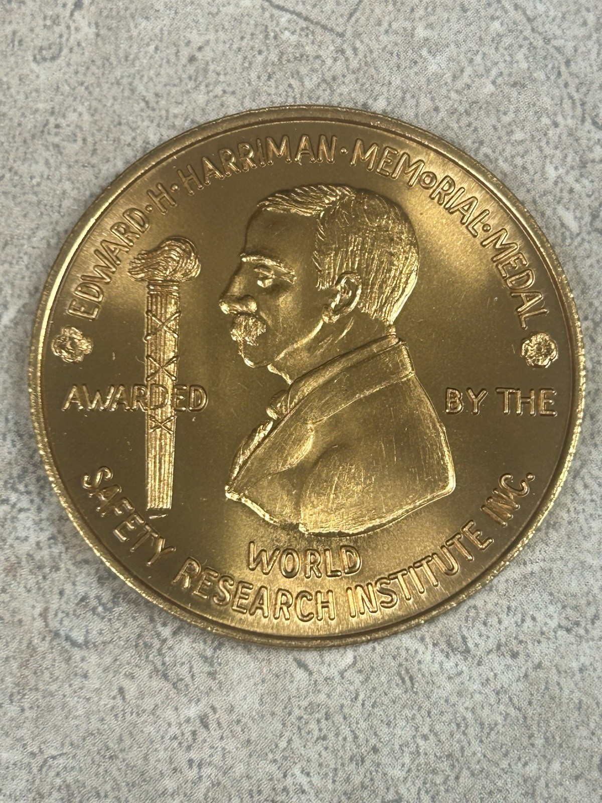 Santa Fe Railroad Honor Award Coin 1970-1971 Edward Harriman Memorial Medal Santa Fe Railroad Honor Award Coin 1970-1971 Edward Harriman Memorial Medal