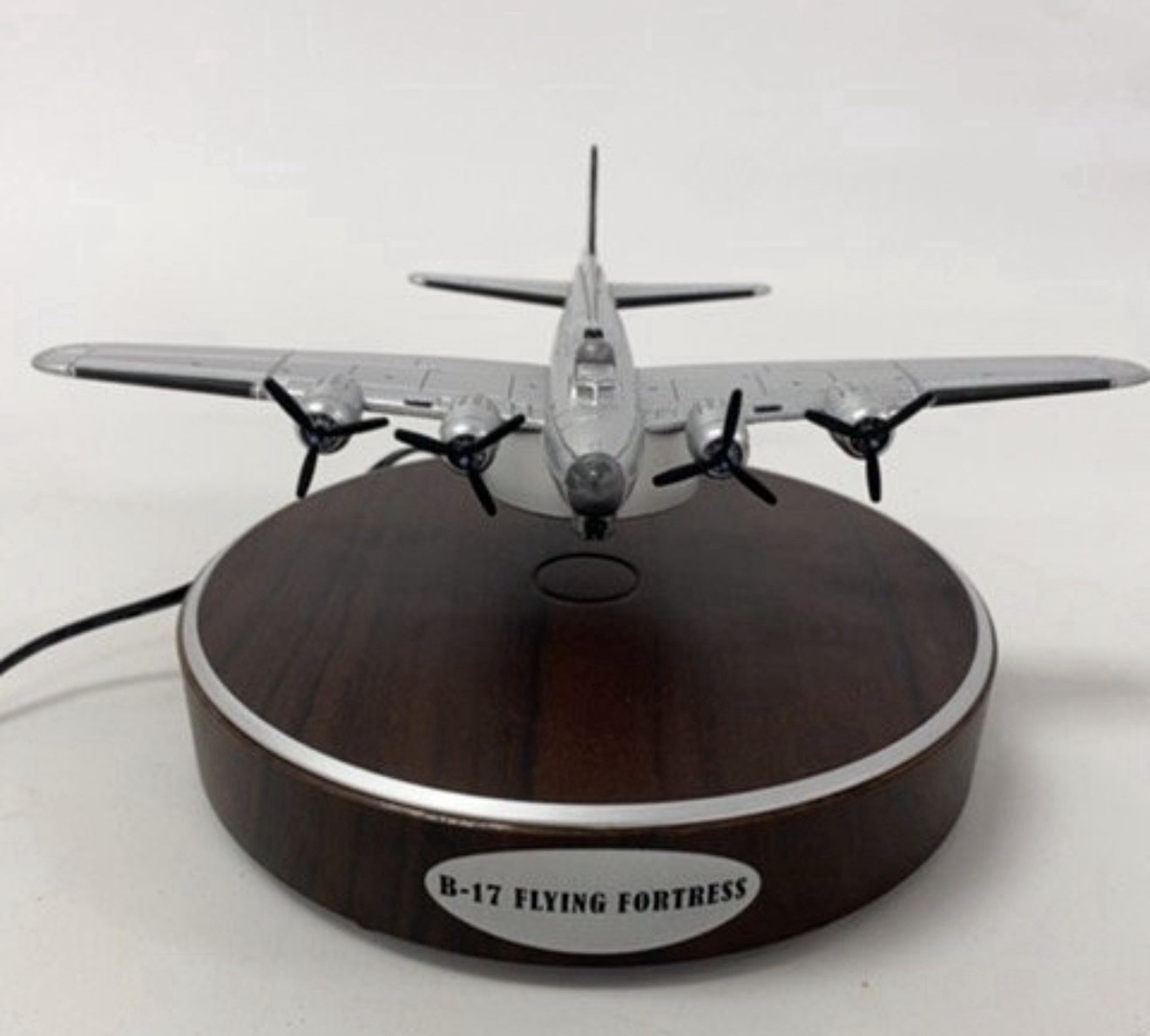 Bradford Exchange World War II Levitating B-17 Flying Fortress.Working &Orig Box Bradford Exchange World War II Levitating B-17 Flying Fortress.Working &Orig Box