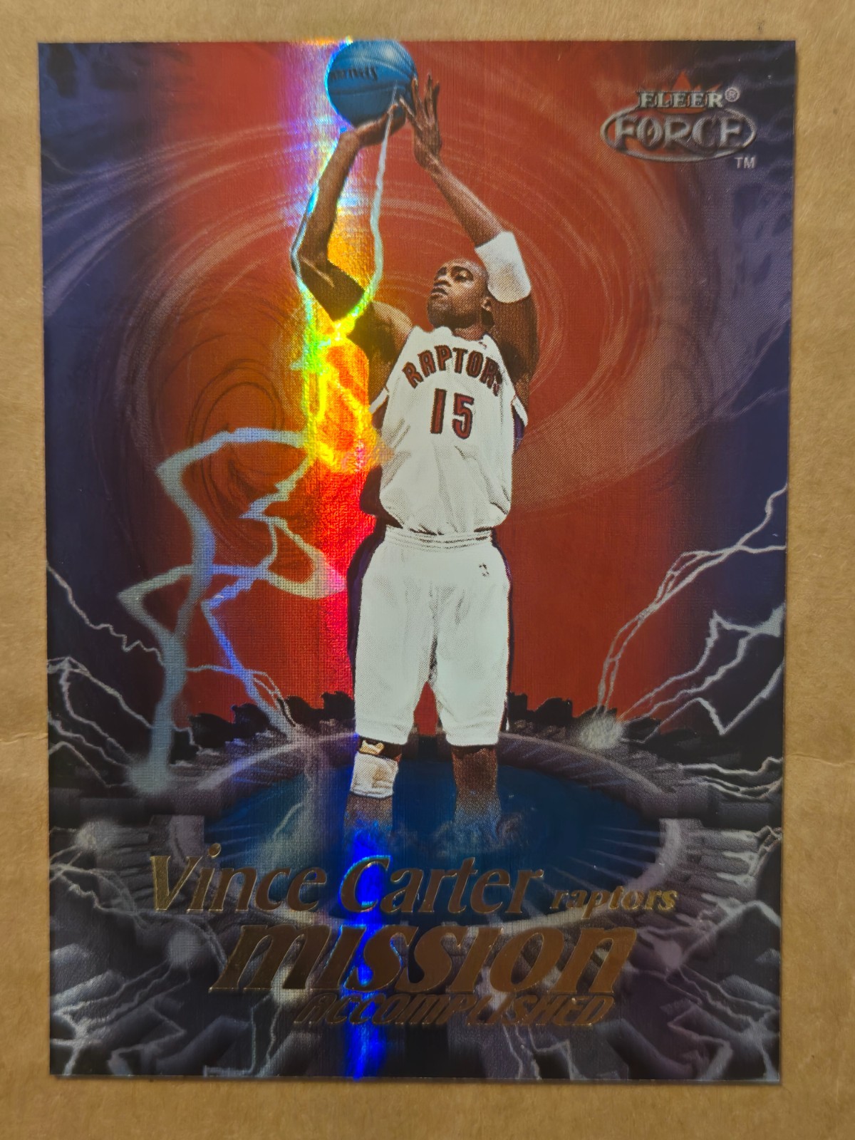 1999-00 Fleer Force Vince Carter Mission Accomplished Forcefield Holofoil insert 1999-00 Fleer Force Vince Carter Mission Accomplished Forcefield Holofoil insert