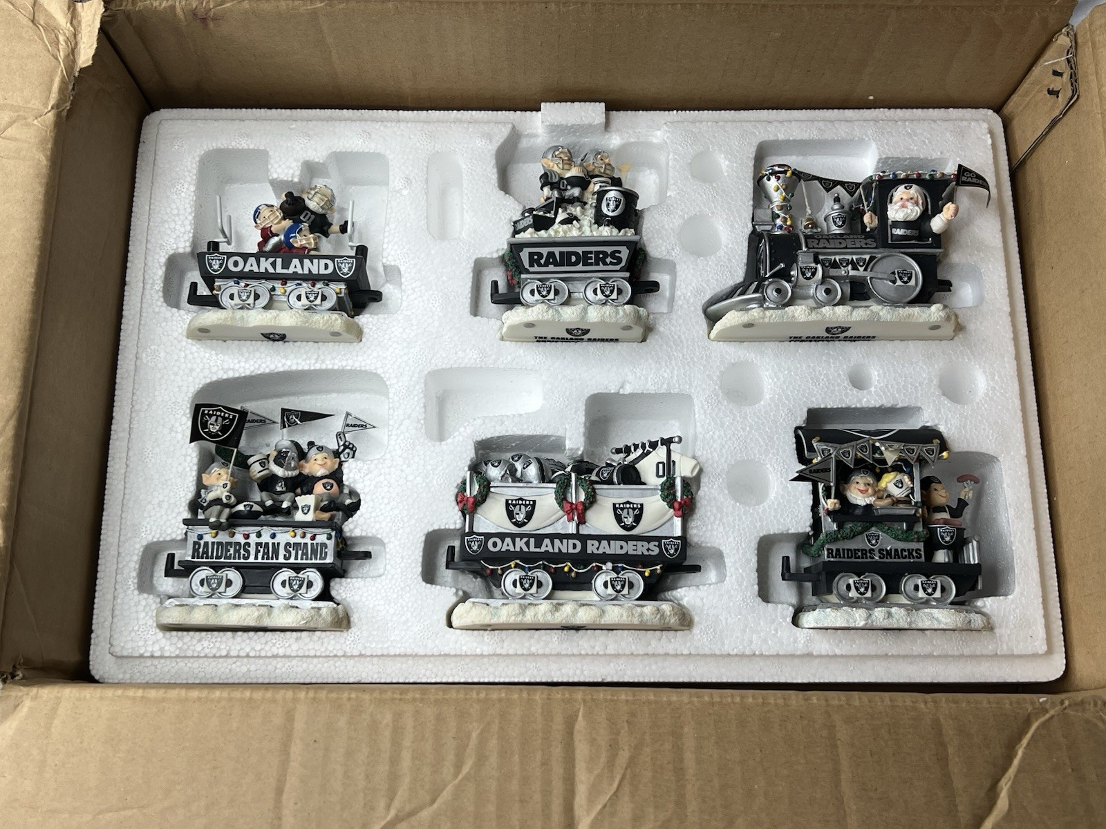 Danbury Mint Oakland Raiders Halftime Santa Train Football Rare Hard To Find Danbury Mint Oakland Raiders Halftime Santa Train Football Rare Hard To Find