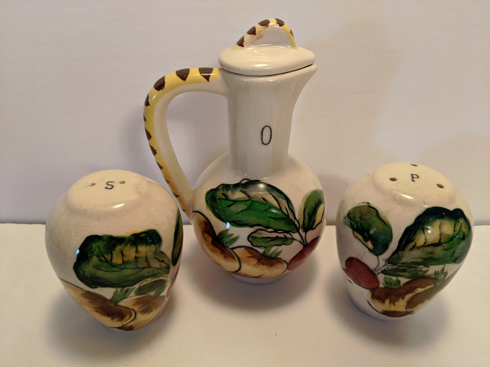 VTG Made in Japan Vegetables Salt & Pepper Shakers + Matching Oil Bottle VTG Made in Japan Vegetables Salt & Pepper Shakers + Matching Oil Bottle