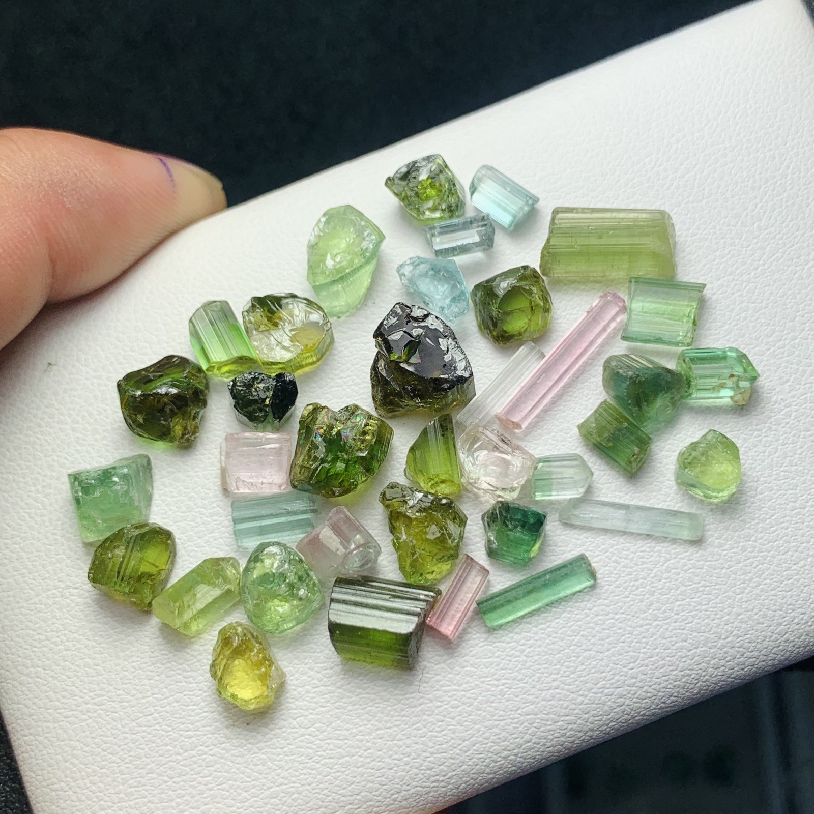 53.15 Carats Mix Colour Facet Rough Tourmaline Crystals From Afghanistan Lot 53.15 Carats Mix Colour Facet Rough Tourmaline Crystals From Afghanistan Lot