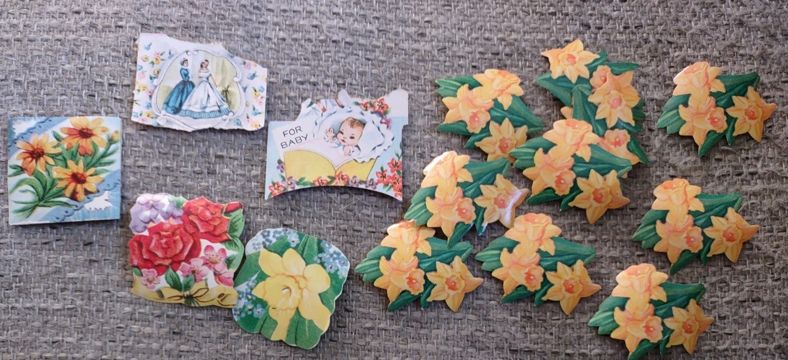VTG Lot Of 15 Gummed Seals Spring Flowers Etc NOS 1950s-1960s Ephemera VTG Lot Of 15 Gummed Seals Spring Flowers Etc NOS 1950s-1960s Ephemera