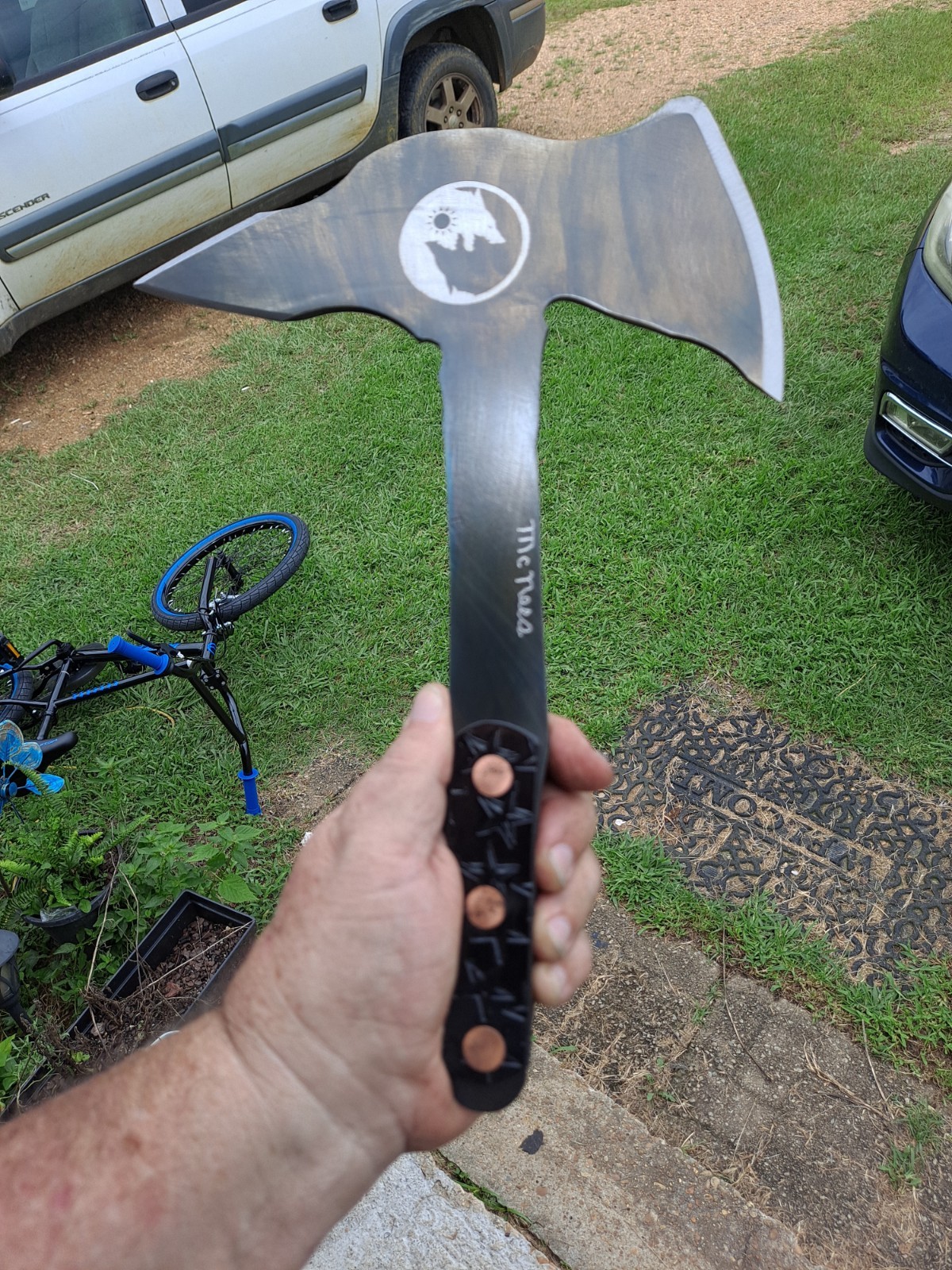 CUSTOM MADE THROWING  HAWK HATCHET BY MCNEES