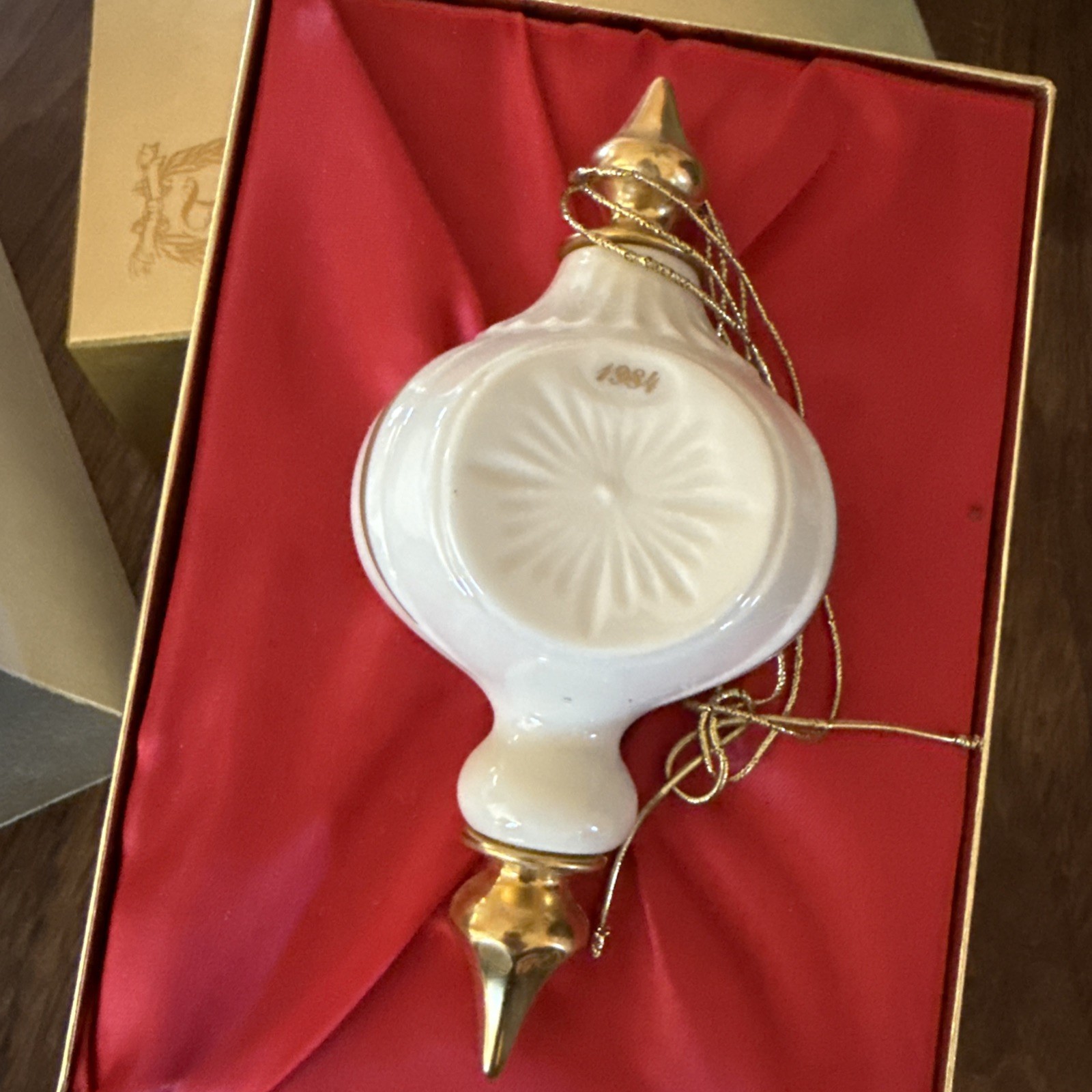 Vintage 1984 Lenox Annual Starburst Ornament Ivory Porcelain 24k Gold USA Vintage 1984 Lenox Annual Starburst Ornament Ivory Porcelain 24k Gold USA