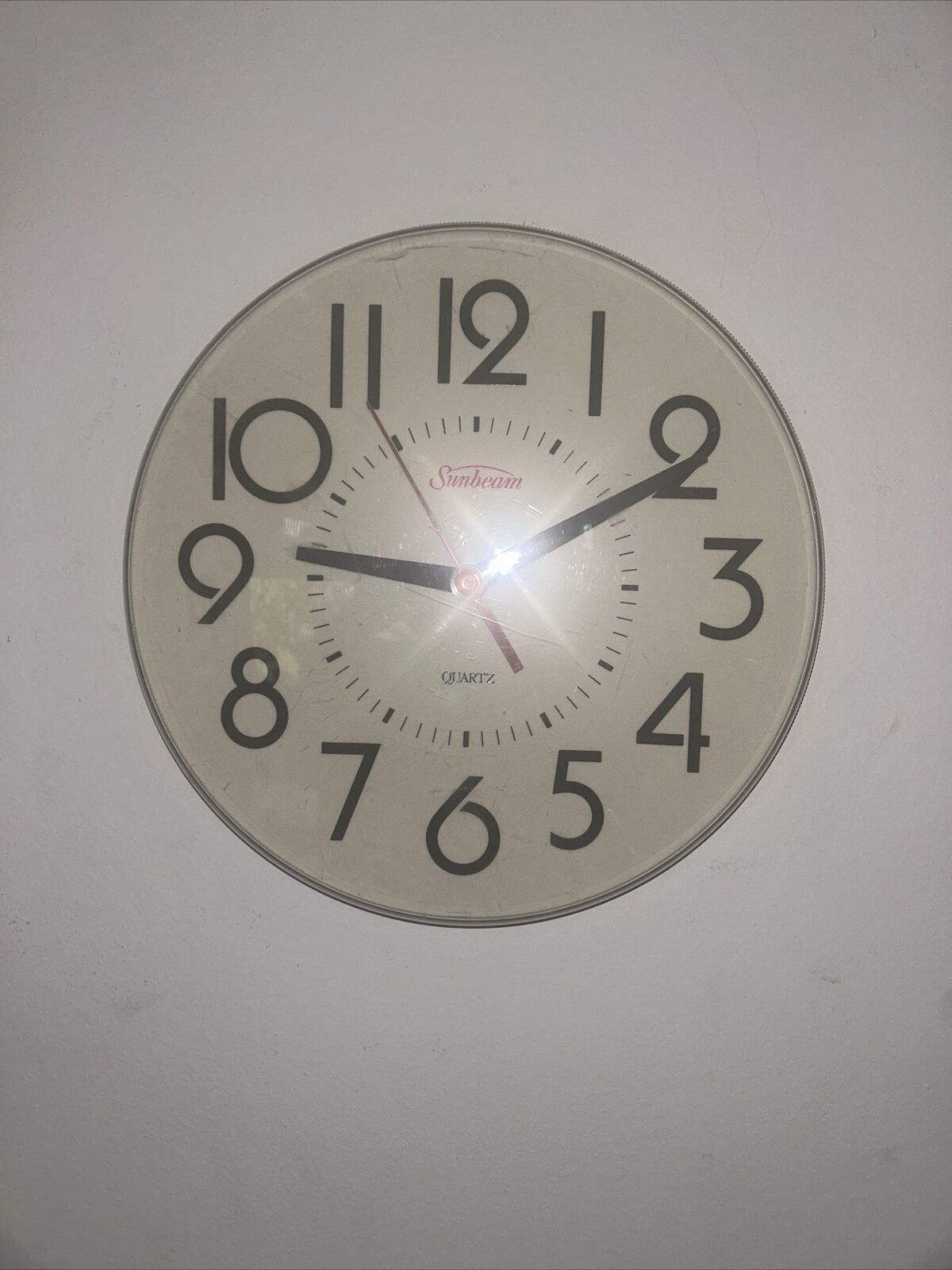 Vintage Sunbeam Quartz Wall Clock ￼12” Diameter ￼ Chip@bottom against wall