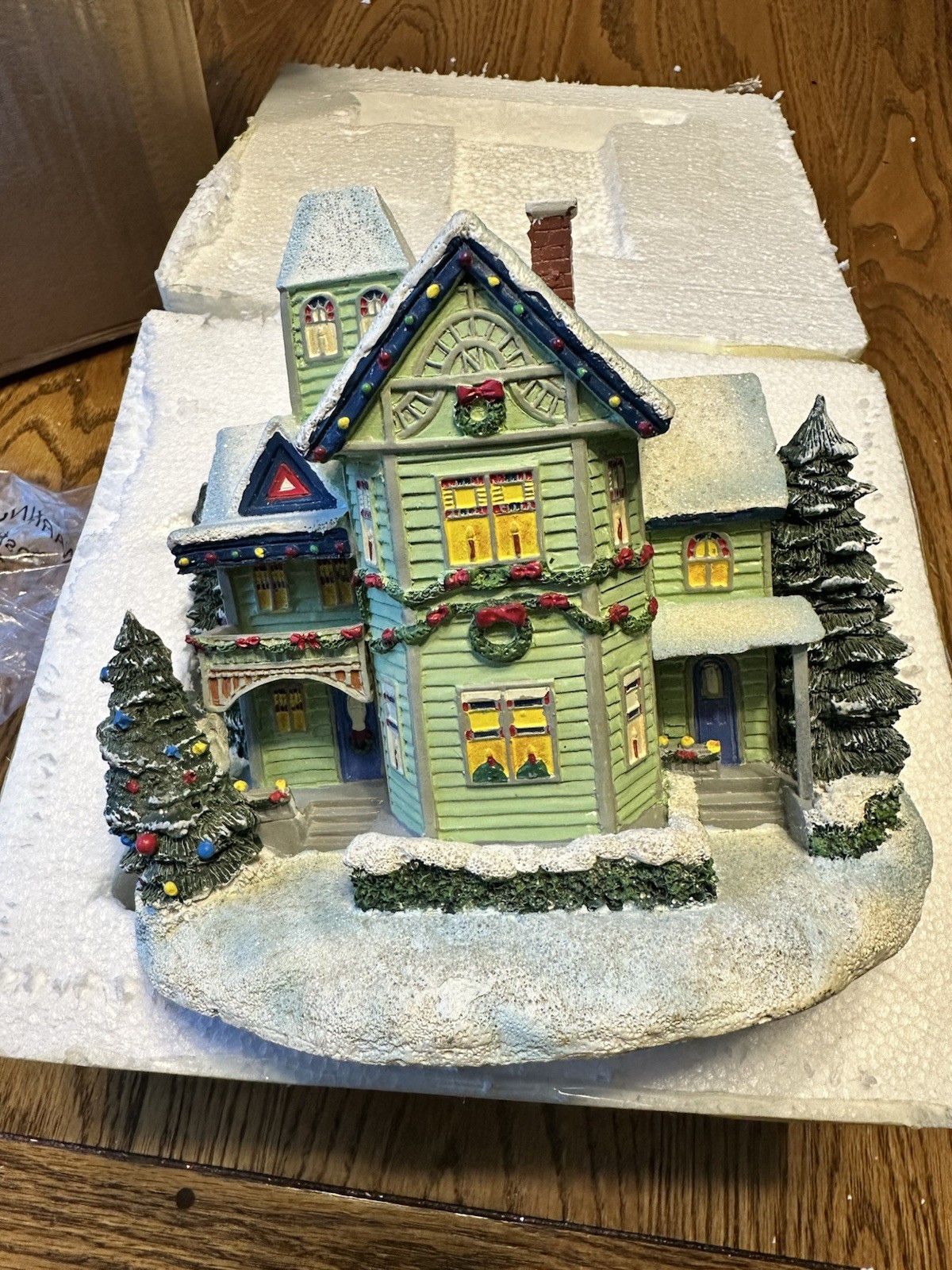 🎄Hawthorne Village: Thomas Kinkade Christmas: Candle Glow House 🎄Hawthorne Village: Thomas Kinkade Christmas: Candle Glow House