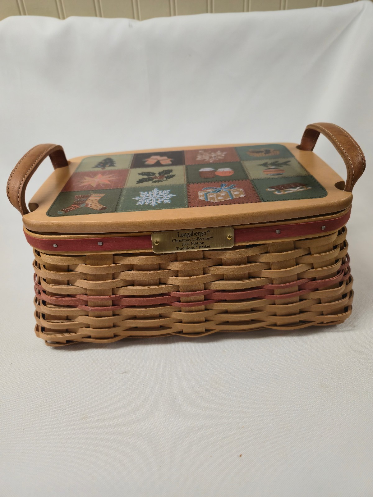 Vtg Longaberger 2002 Christmas Collection Traditions Basket w/ Lid & Protector Vtg Longaberger 2002 Christmas Collection Traditions Basket w/ Lid & Protector