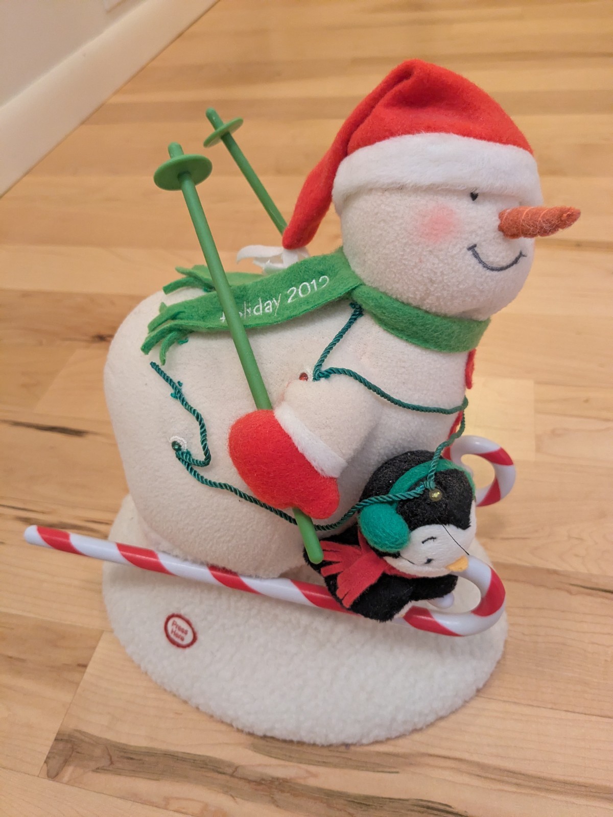 2012 Hallmark Jingle Pals SWOOSHIN DUO Christmas Snowman Skiing Penguin 2012 Hallmark Jingle Pals SWOOSHIN DUO Christmas Snowman Skiing Penguin
