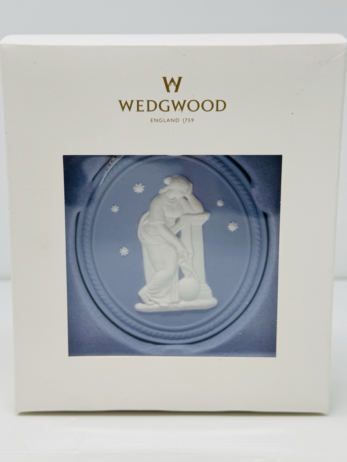 Wedgwood 2014 Annual MUSE Ornament Blue Jasperware NEW IN BOX Wedgwood 2014 Annual MUSE Ornament Blue Jasperware NEW IN BOX
