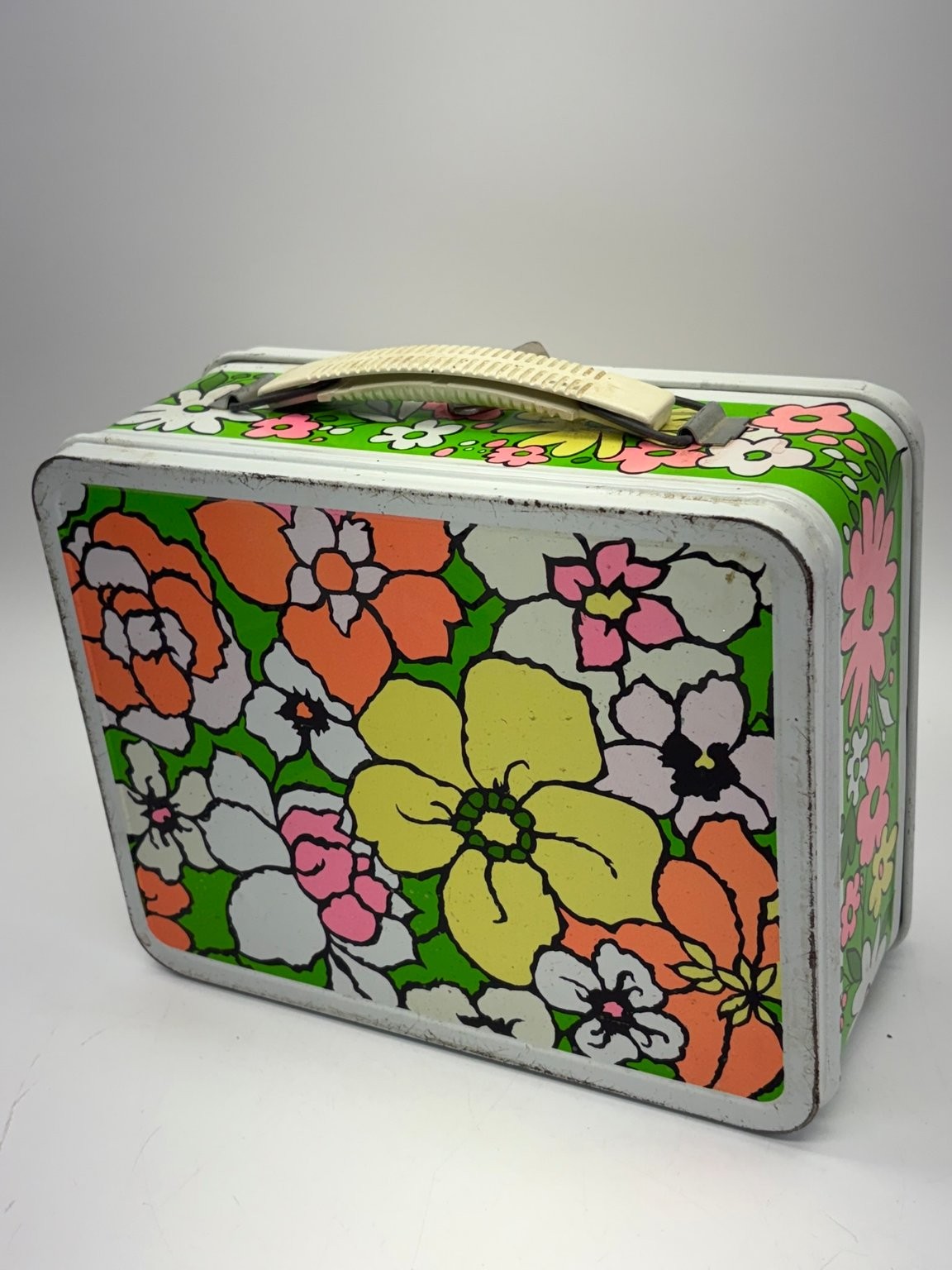 Vintage 1970s Ohio Art Floral Metal Lunchbox Flower Power Retro Decor Vintage 1970s Ohio Art Floral Metal Lunchbox Flower Power Retro Decor