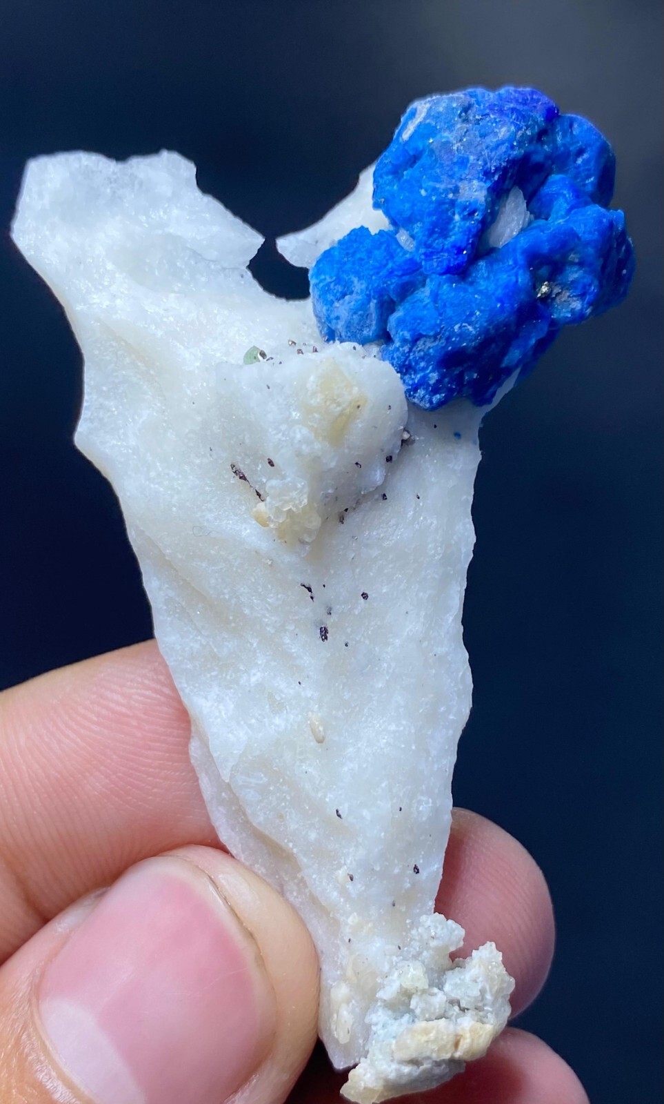 78 carat Beautiful Sodalite specimen from Pakistan 78 carat Beautiful Sodalite specimen from Pakistan