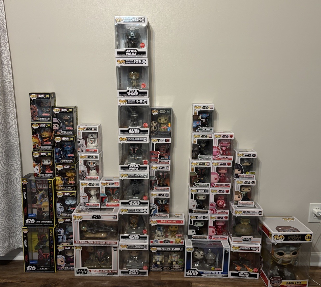 Funko POP Star Wars Mixed Lot of 45, Valued at $1000. MSG About Individuals