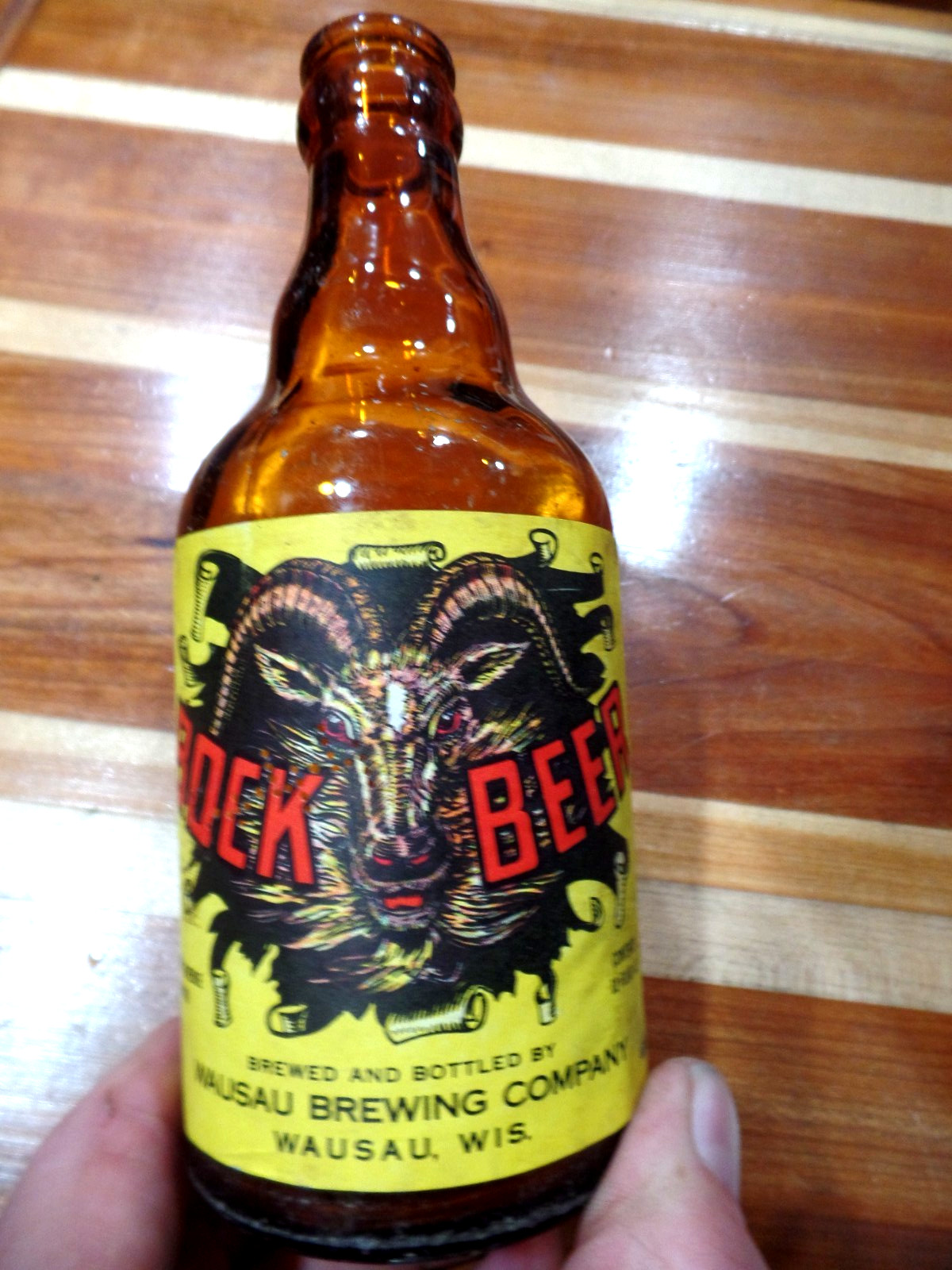 RARE VINTAGE 1944 WAUSAU BREWING BOCK BEER STEINIE BOTTLE WAUSAU WISCONSIN WIS RARE VINTAGE 1944 WAUSAU BREWING BOCK BEER STEINIE BOTTLE WAUSAU WISCONSIN WIS