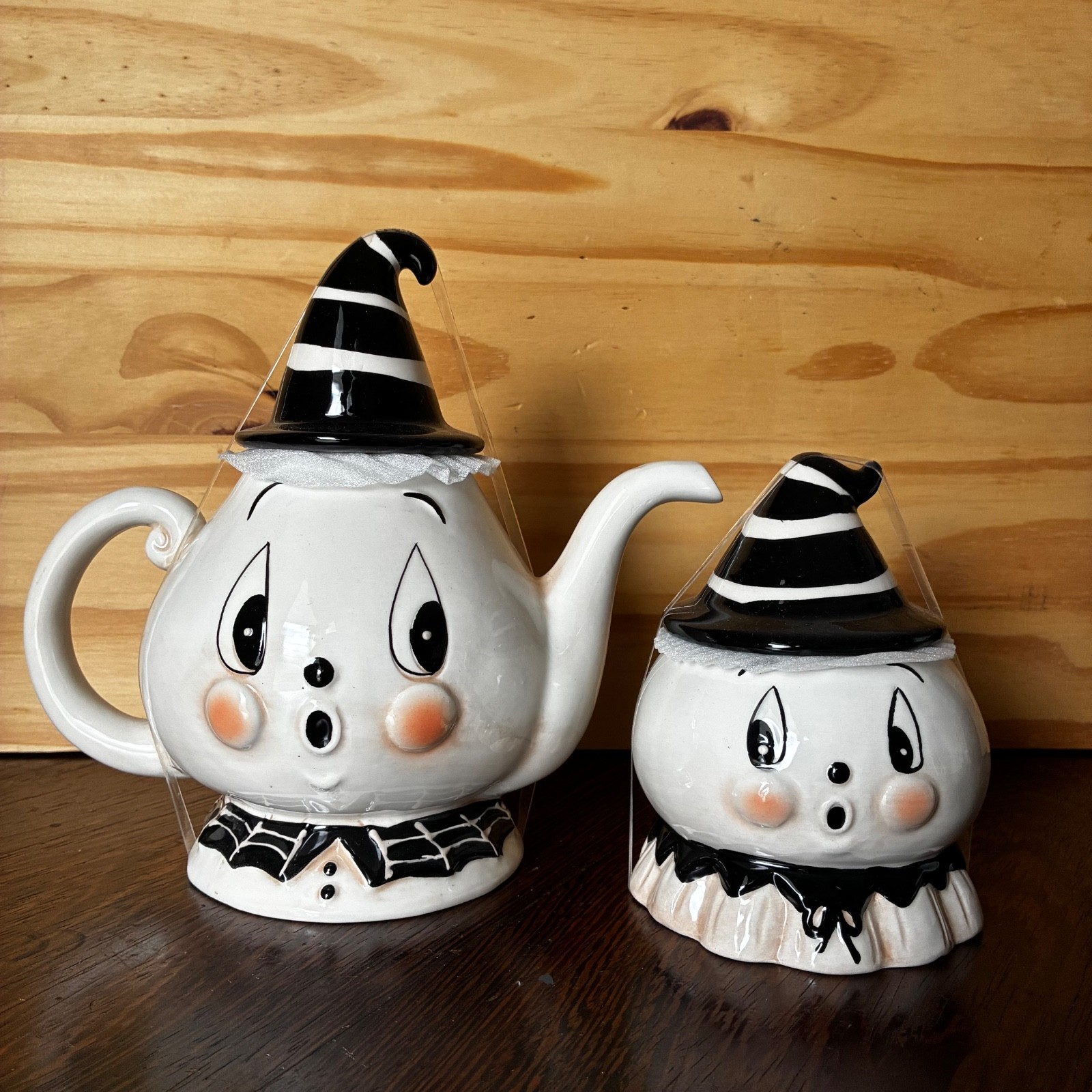 Johanna Parker Halloween Gus the Ghost Ceramic Teapot & Small Canister Set ~NEW Johanna Parker Halloween Gus the Ghost Ceramic Teapot & Small Canister Set ~NEW