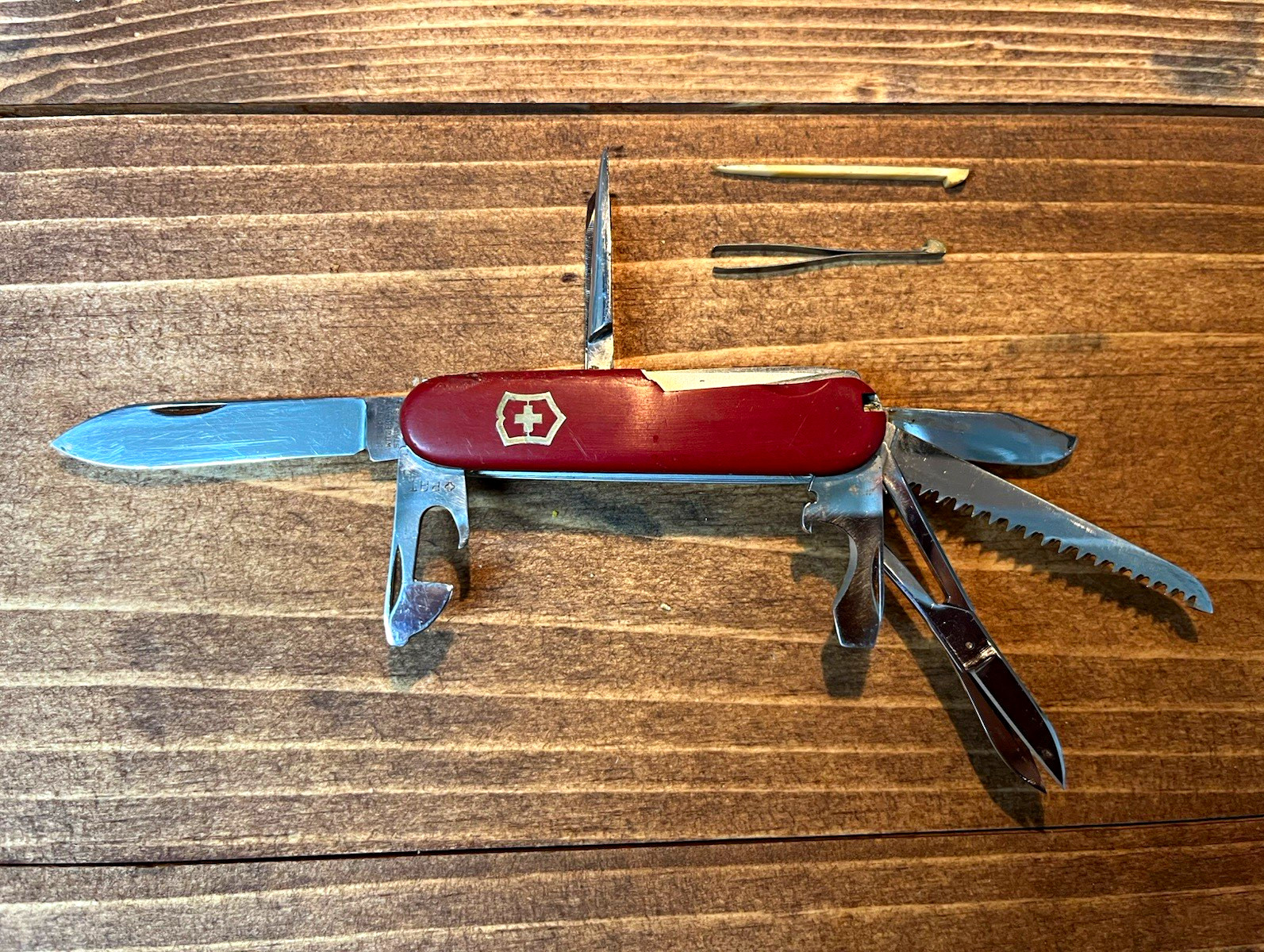 Vintage 1956-1957 Victorinox Swiss Army Knife - Victoria Officer Crossbow Tang