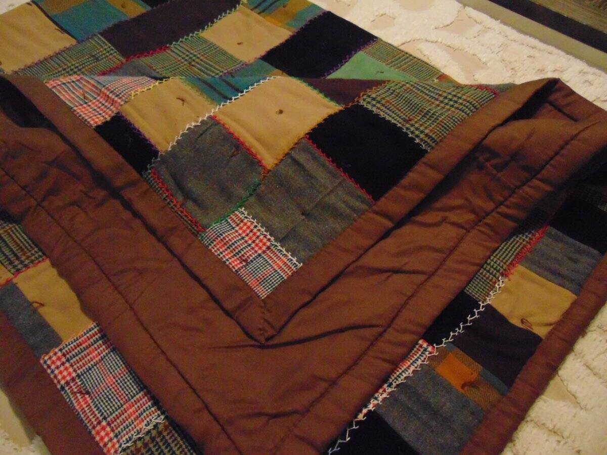 vintage 1940-50's handmade WOOL PATCHWORK CRAZY QUILT feather embroidery 61"x82 vintage 1940-50's handmade WOOL PATCHWORK CRAZY QUILT feather embroidery 61"x82