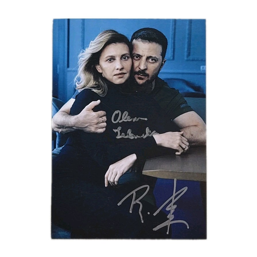 Ukraine President Volodymyr Zelensky & First Lady Olena Signed Photo Autograph Ukraine President Volodymyr Zelensky & First Lady Olena Signed Photo Autograph