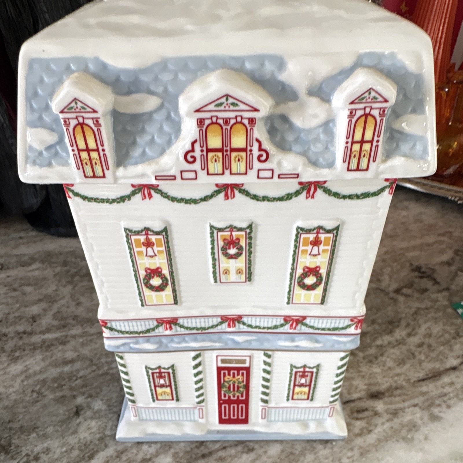 Lenox Village Christmas Cookie Jar Lenox Village Christmas Cookie Jar