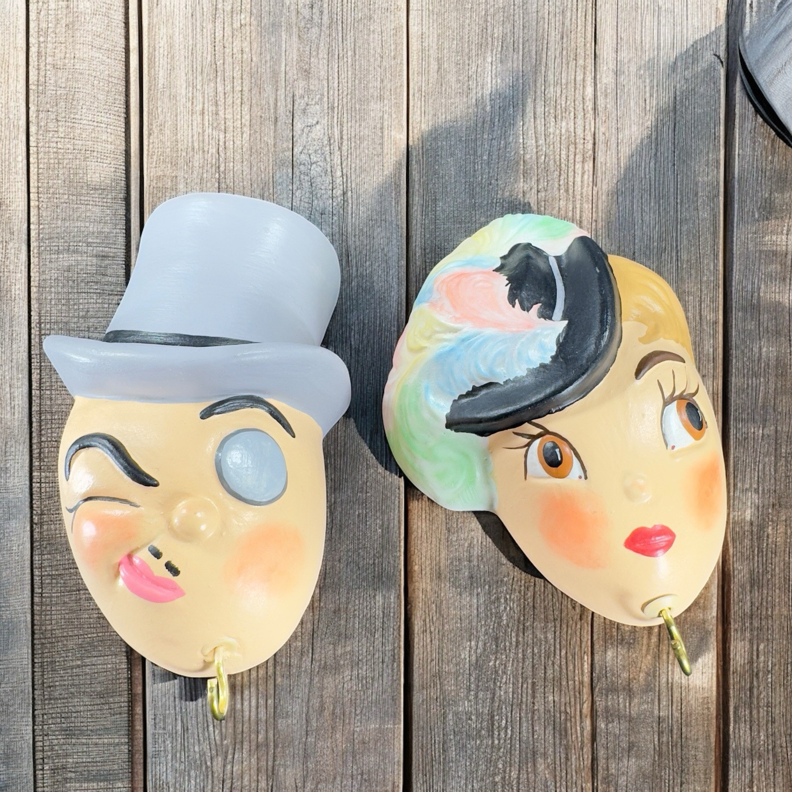 Vintage CHALKWARE Hook Set 2 Top Hat Kitschy Wall Hanging Wall Decor Figurines Vintage CHALKWARE Hook Set 2 Top Hat Kitschy Wall Hanging Wall Decor Figurines