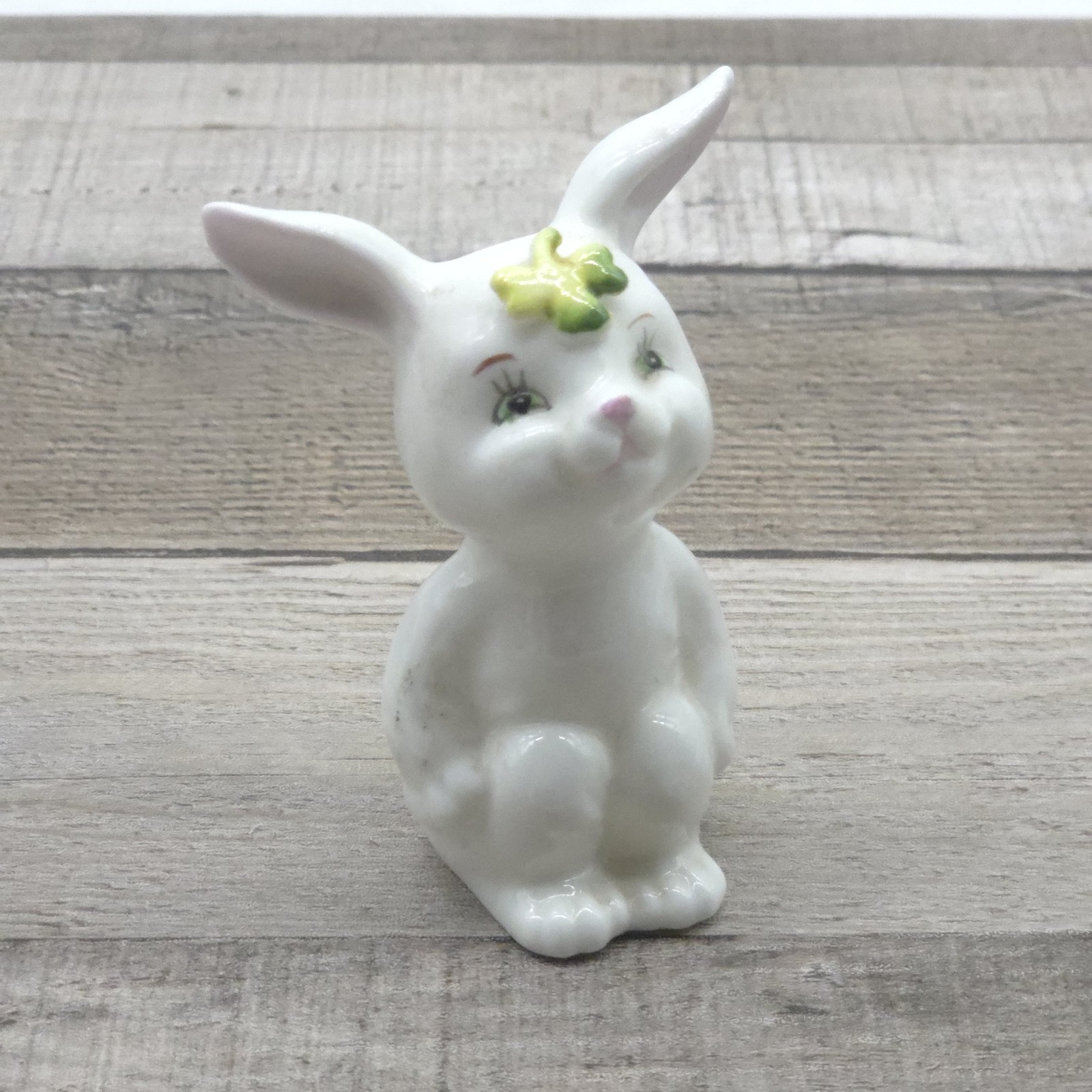 Vintage 3.5" White Ceramic Bunny Rabbit Figurine Flower Easter Spring Decor