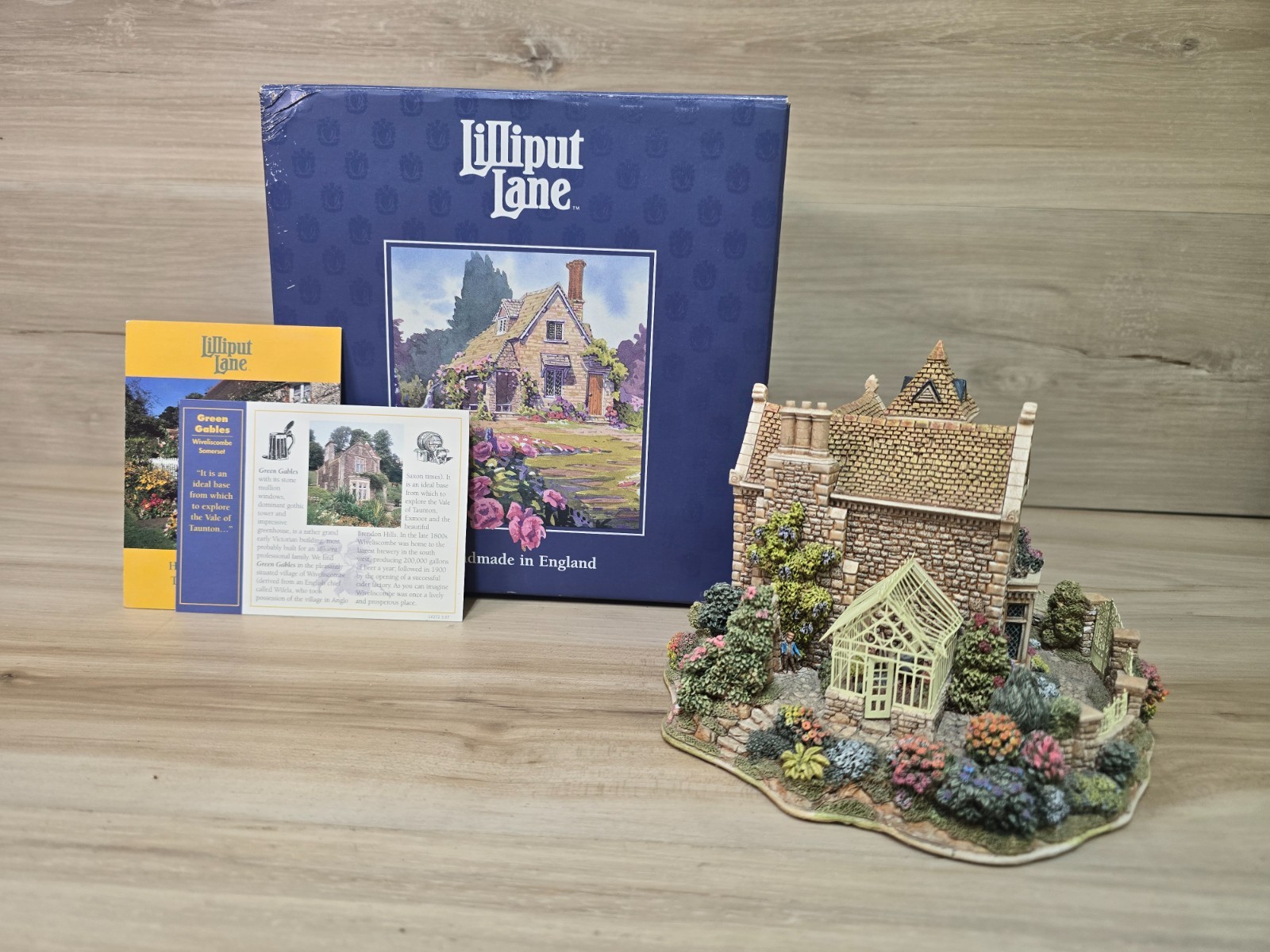 Lilliput Lane "Green Gables" L2100 Handmade in England Includes Box and Deed