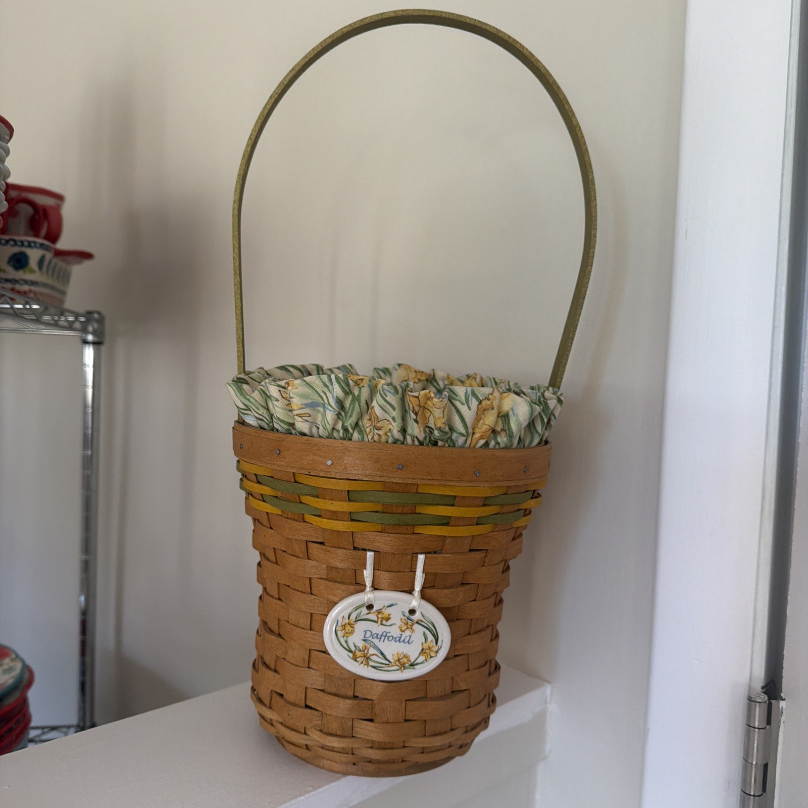 Longaberger Basket 2008 Daffodil, Floral Liner, Protector, Ceramic Disc EUC Longaberger Basket 2008 Daffodil, Floral Liner, Protector, Ceramic Disc EUC