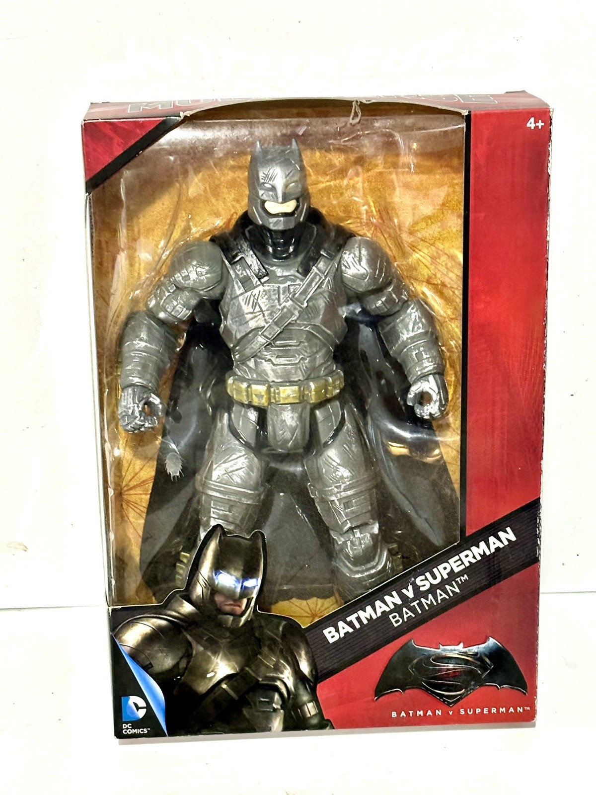 DC Comics Multiverse: BATMAN v SUPERMAN ARMORED BATMAN 12" Figure - NIB DC Comics Multiverse: BATMAN v SUPERMAN ARMORED BATMAN 12" Figure - NIB