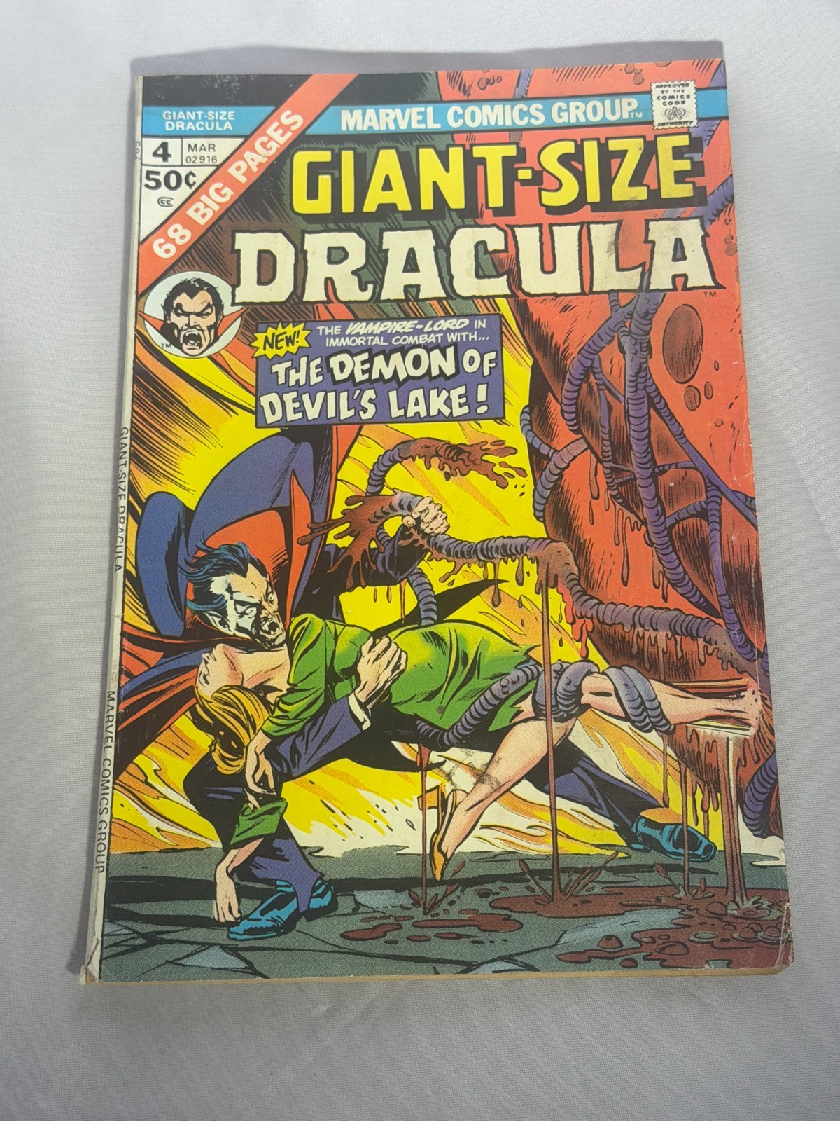 Giant-Size Dracula #4 (Marvel Comics March 1975) Giant-Size Dracula #4 (Marvel Comics March 1975)