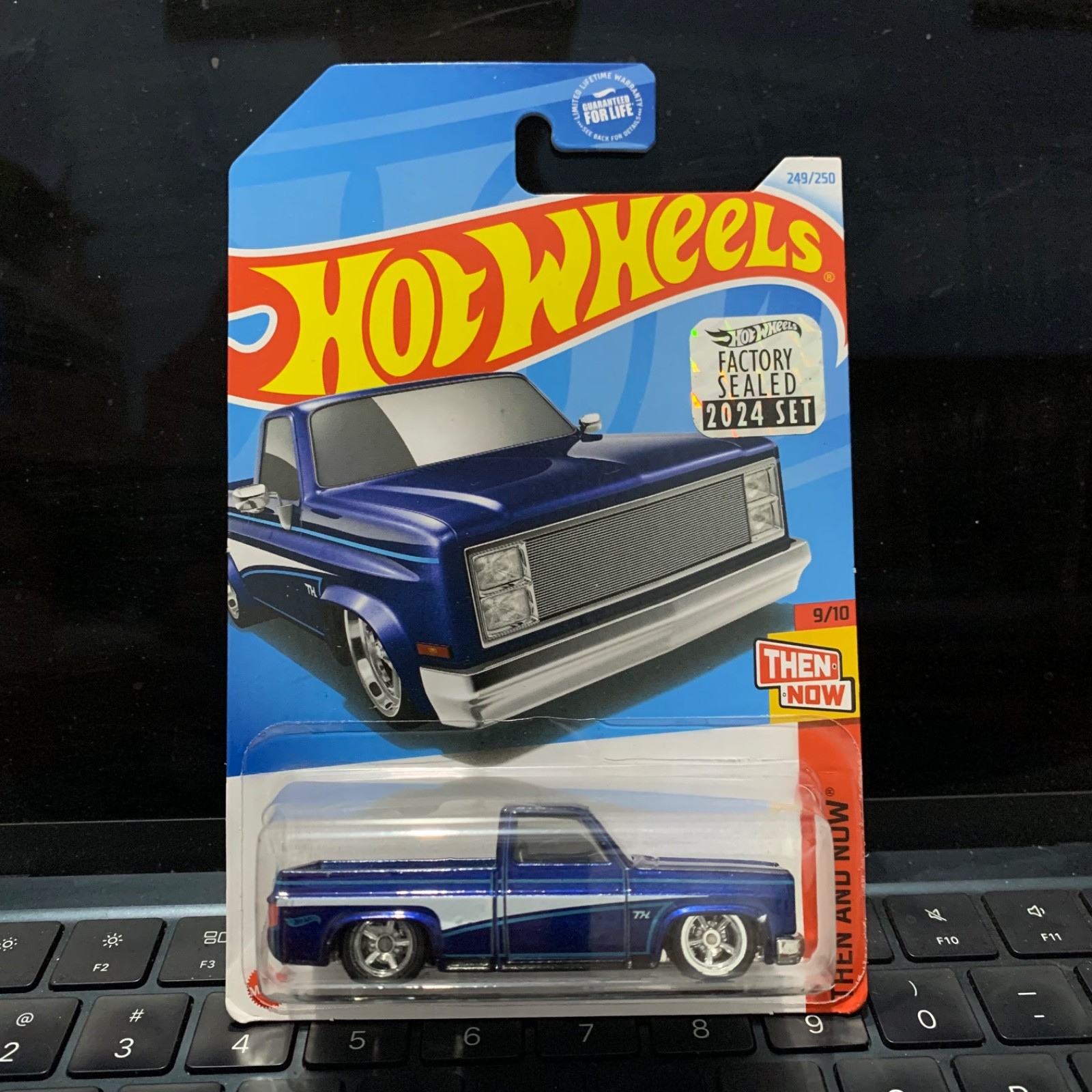 Hot Wheels Factory Sealed 2024 Super Treasure Hunt '83 Chevy Silverado Blue