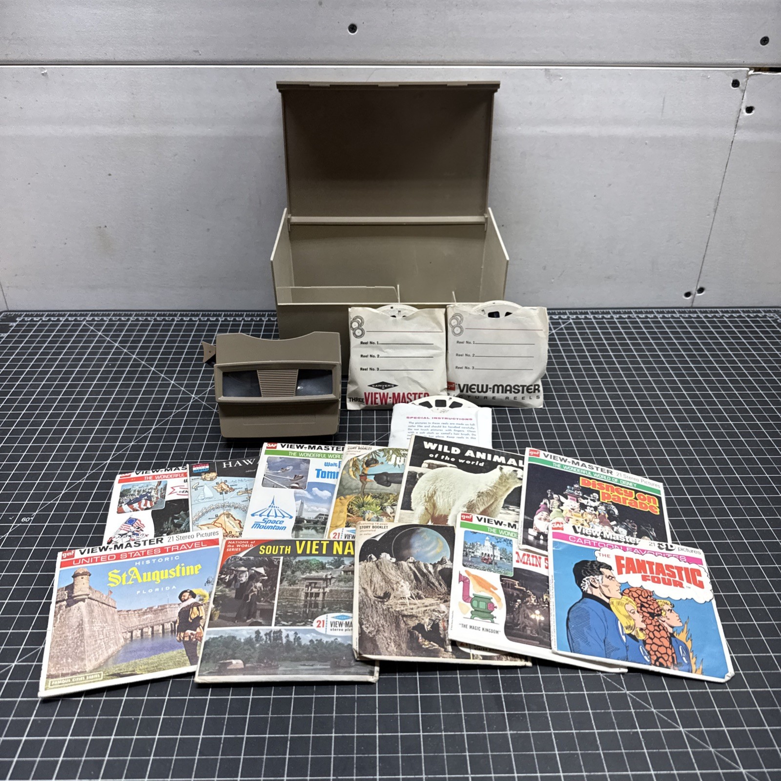 Vintage Sawyers View-Master Library Reel Storage Box & Reels H5