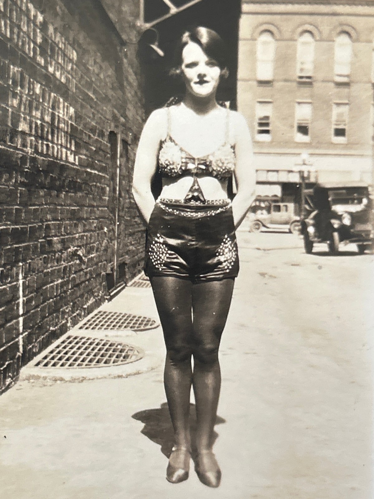 1927 Sioux City Iowa Sparkly Costume Woman Photo 1927 Sioux City Iowa Sparkly Costume Woman Photo