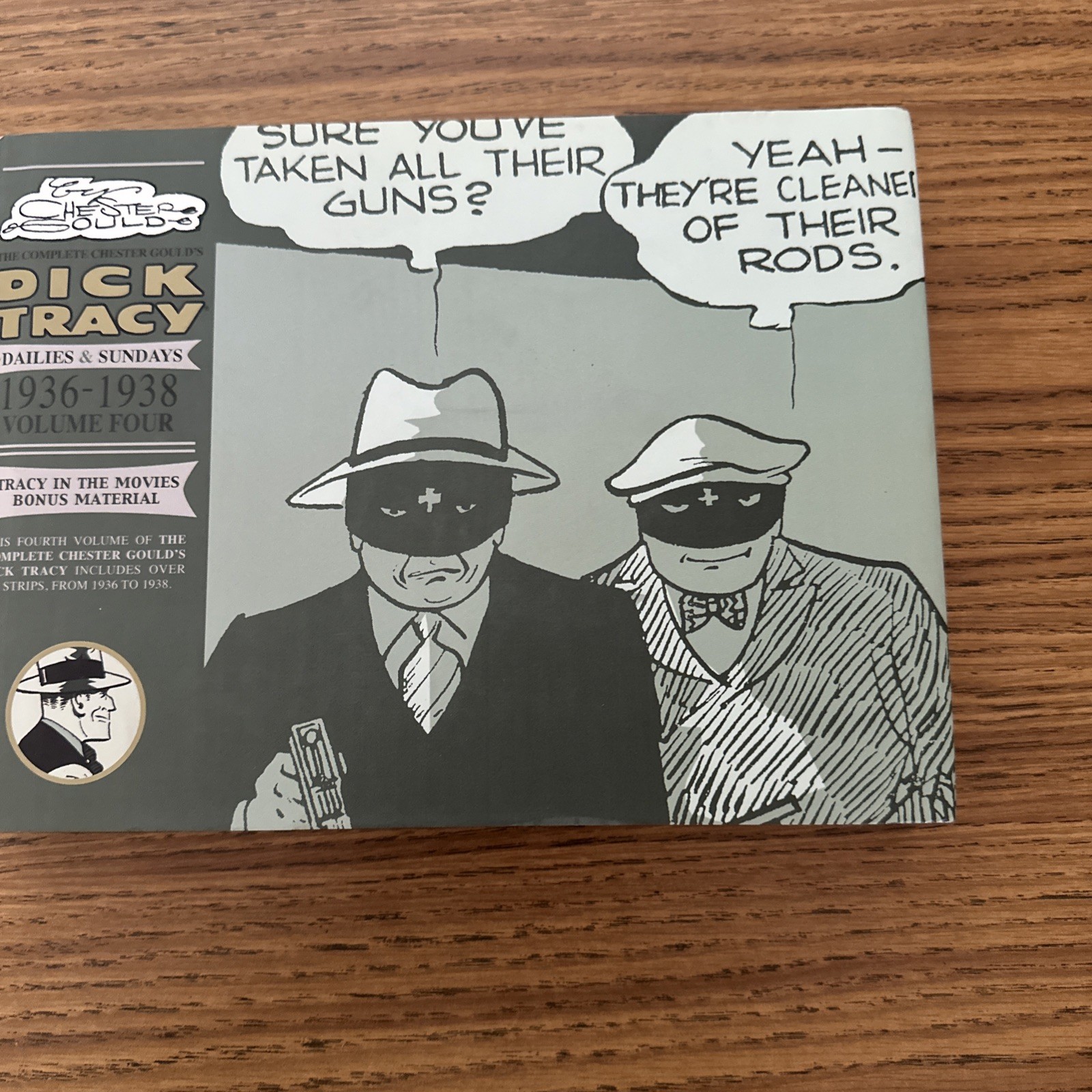 The Complete Chester Gould's Dick Tracy #4 (IDW Publishing April 2008) The Complete Chester Gould's Dick Tracy #4 (IDW Publishing April 2008)