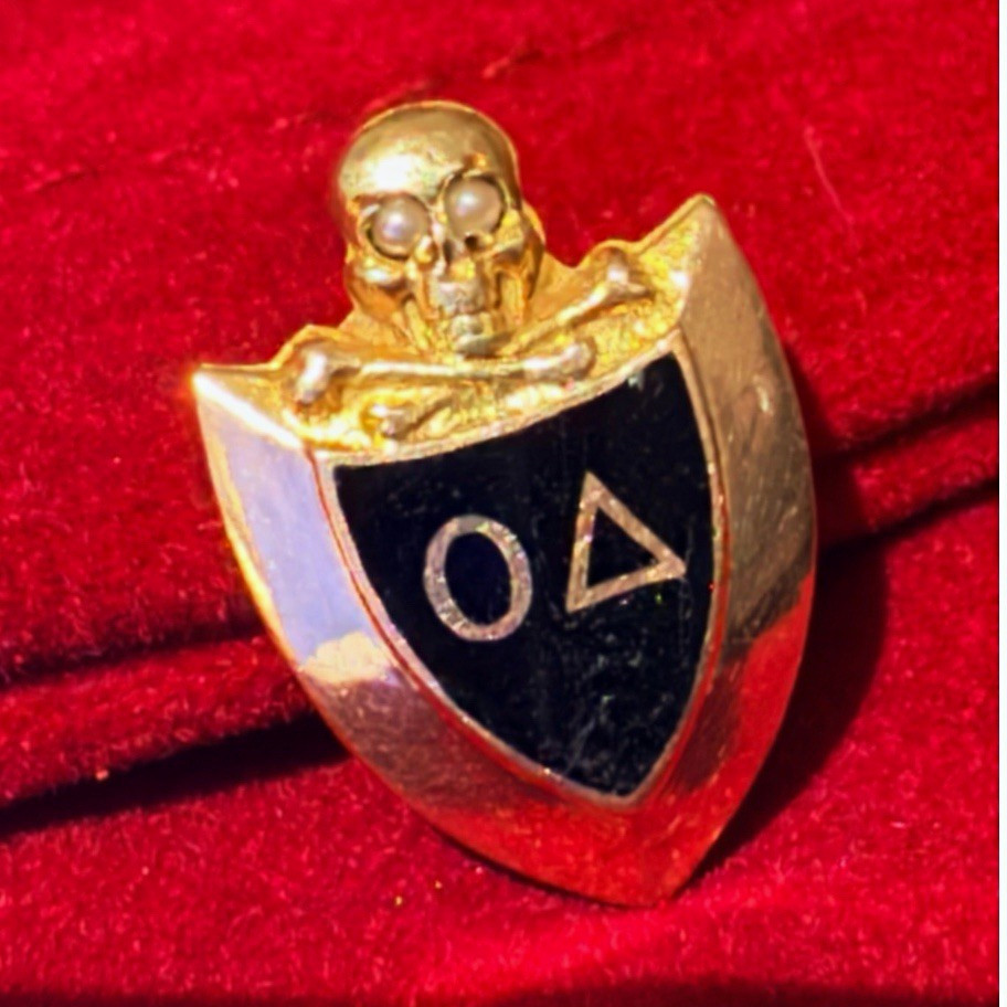 Vintage 10K Gold Omicron Delta Fraternal Pin Skull & Crossbones Pearl Shield Vintage 10K Gold Omicron Delta Fraternal Pin Skull & Crossbones Pearl Shield